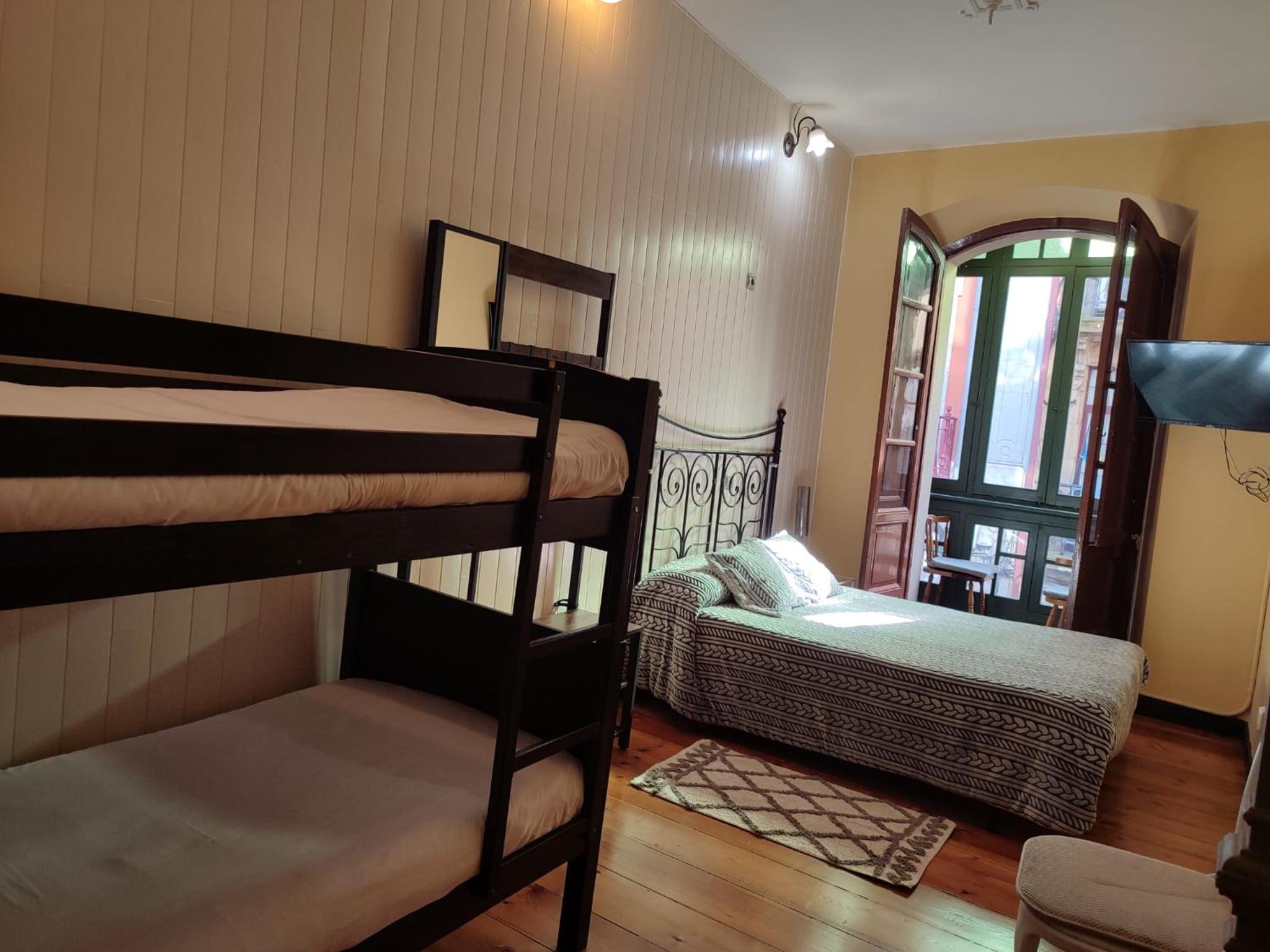 Habitación familiar con baño privado