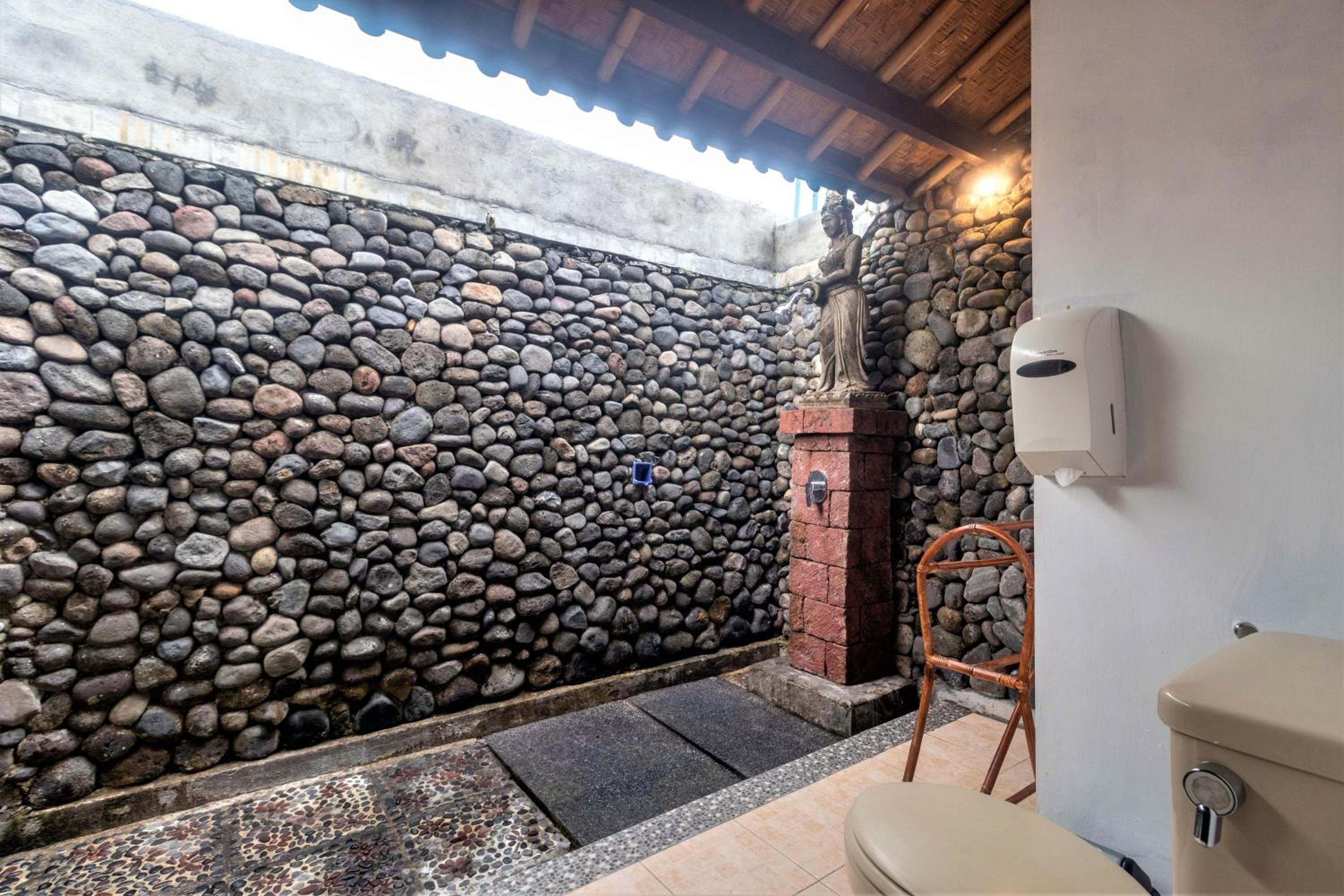 Garden Bungalow in Separate Compound - Photo 13