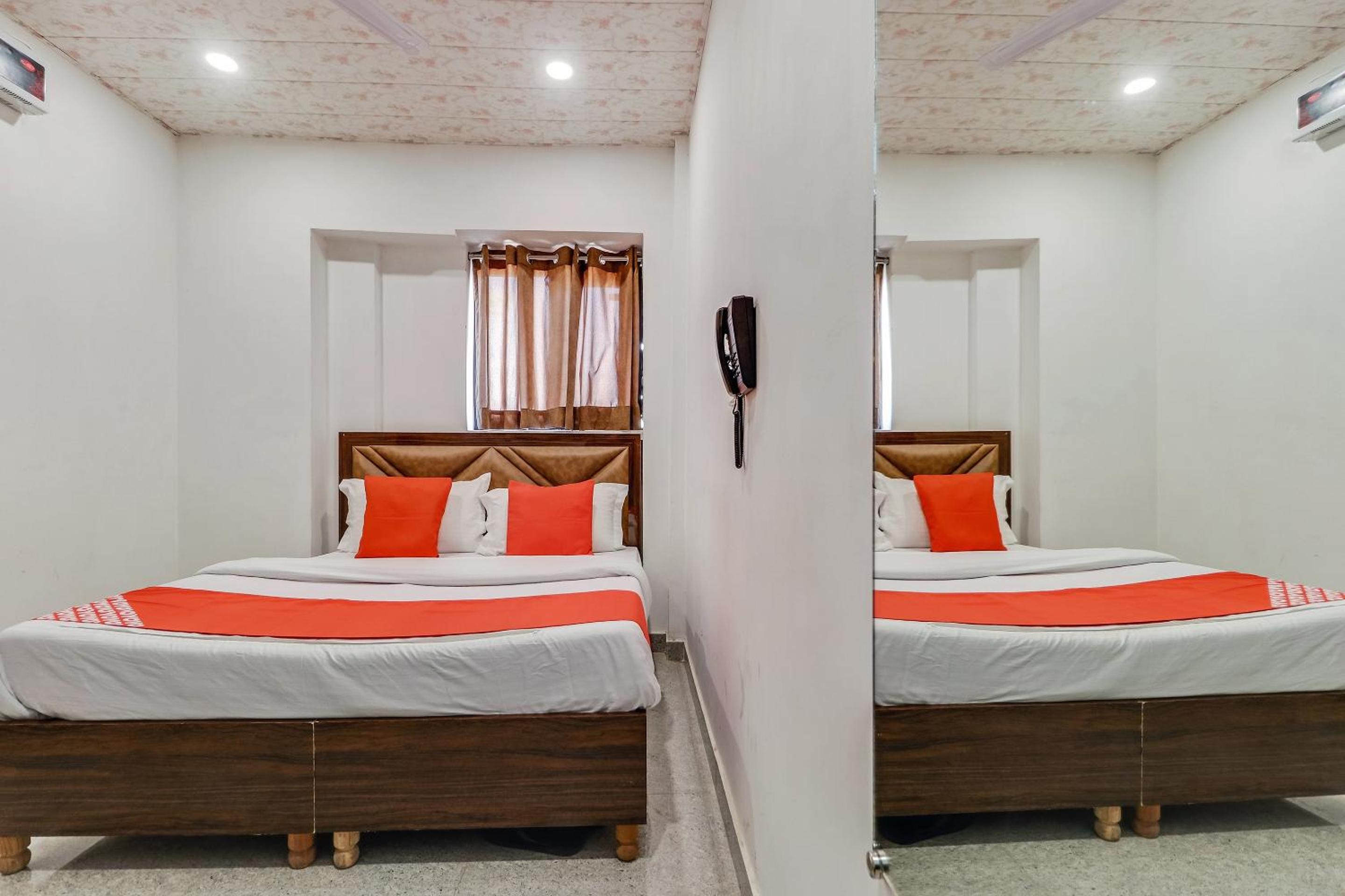 Classic Triple Room - Photo 18