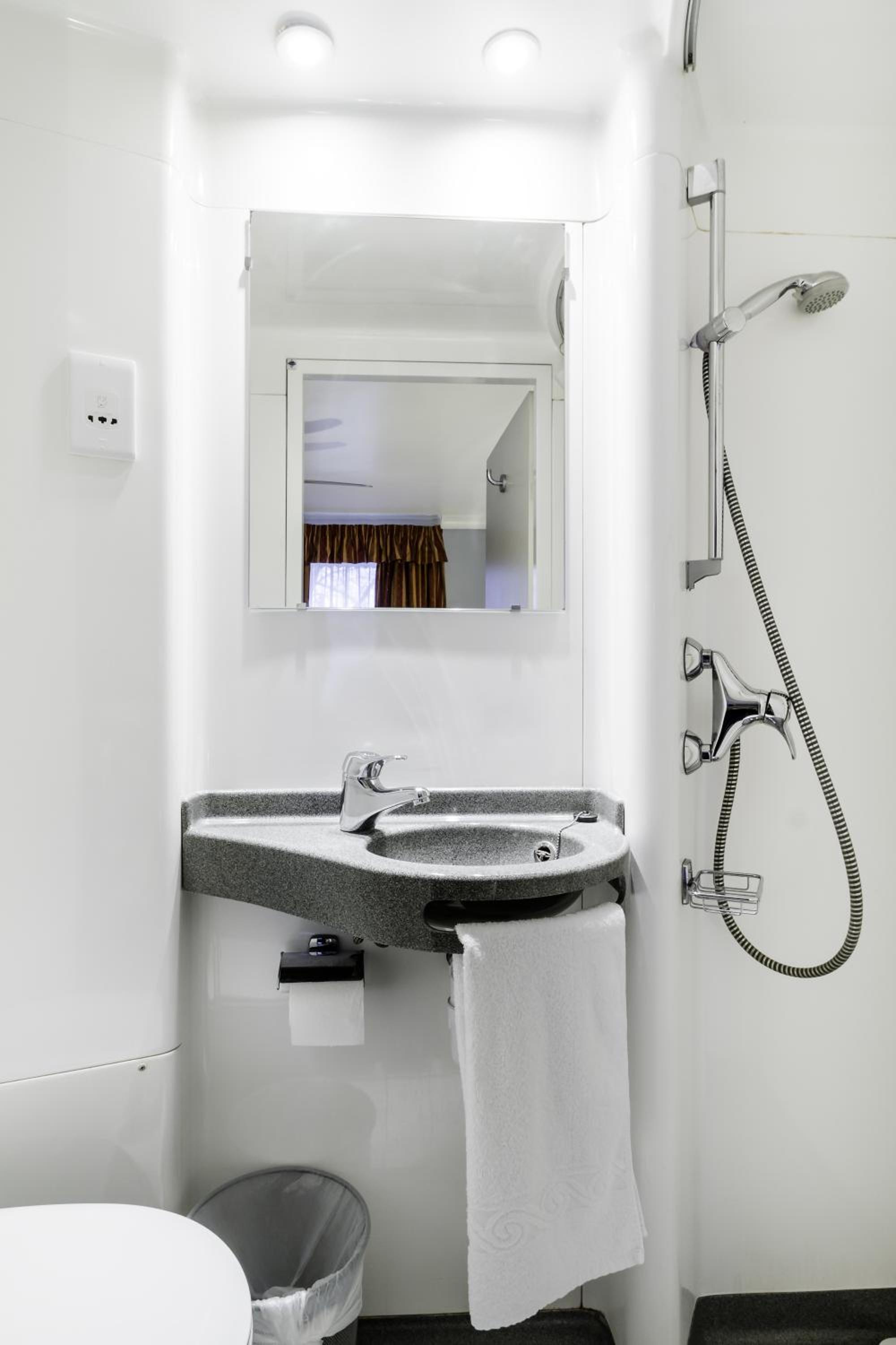 Triple Room with Garden View photo 3