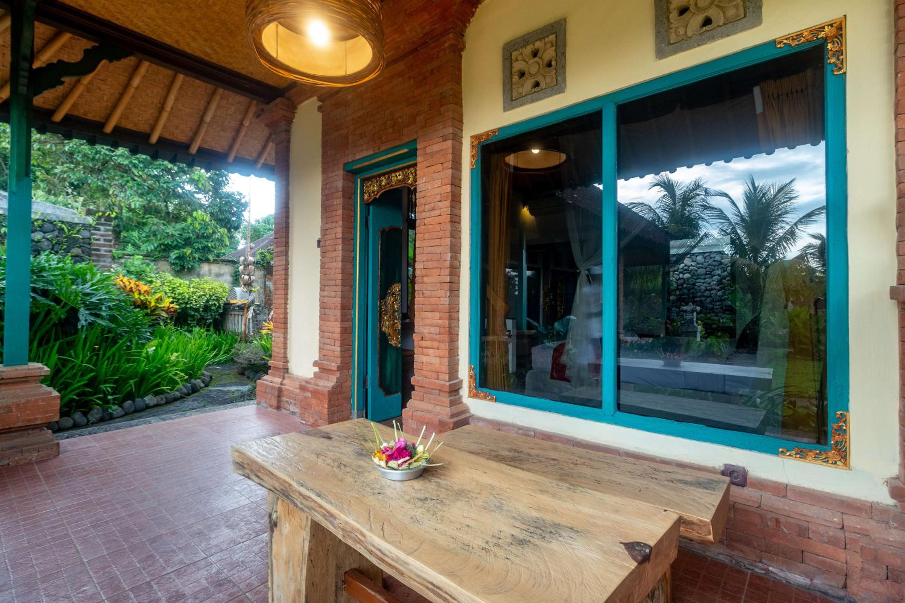 Garden Bungalow in Separate Compound - Photo 8