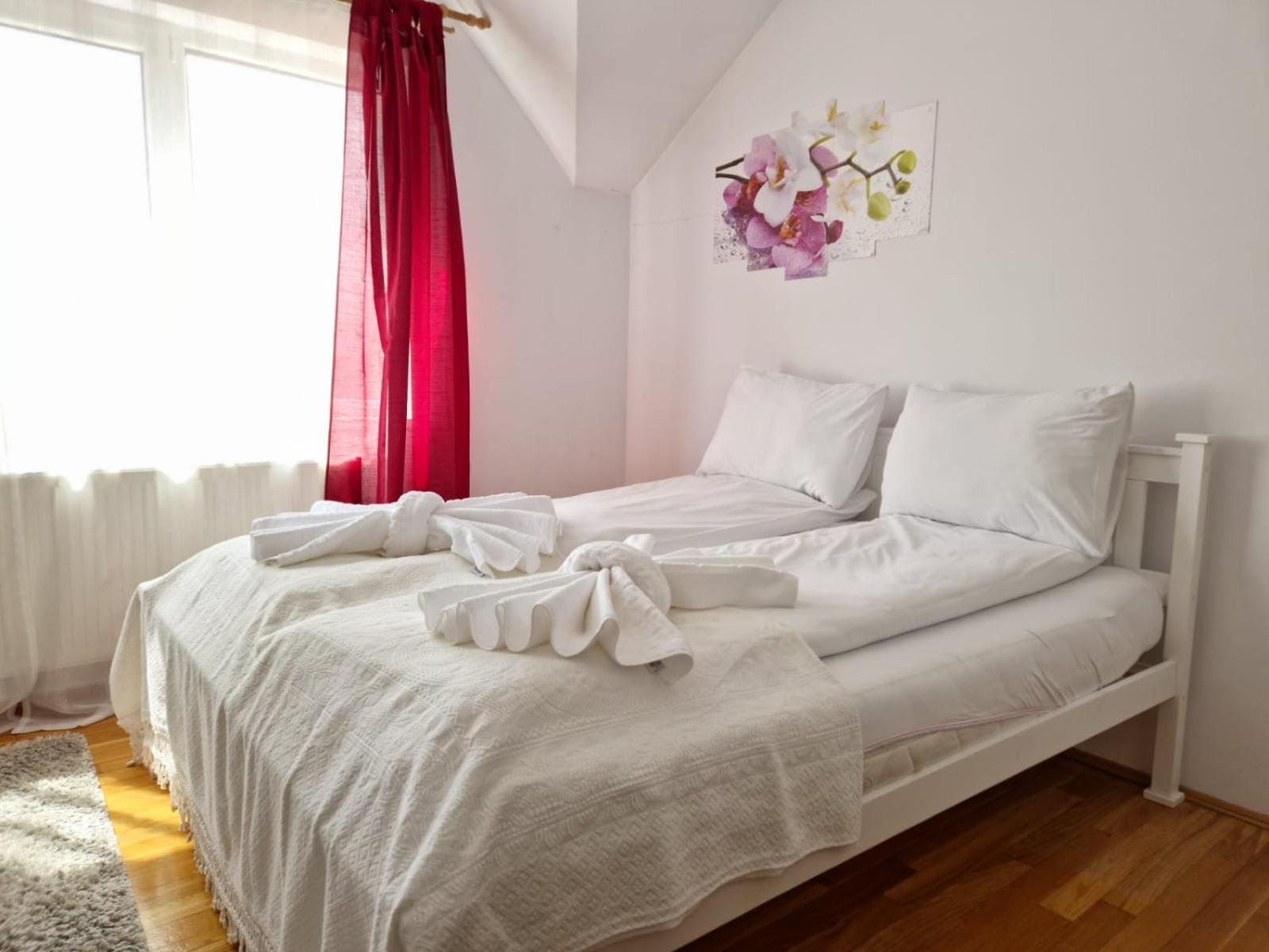Villa with Garden View - Photo 28