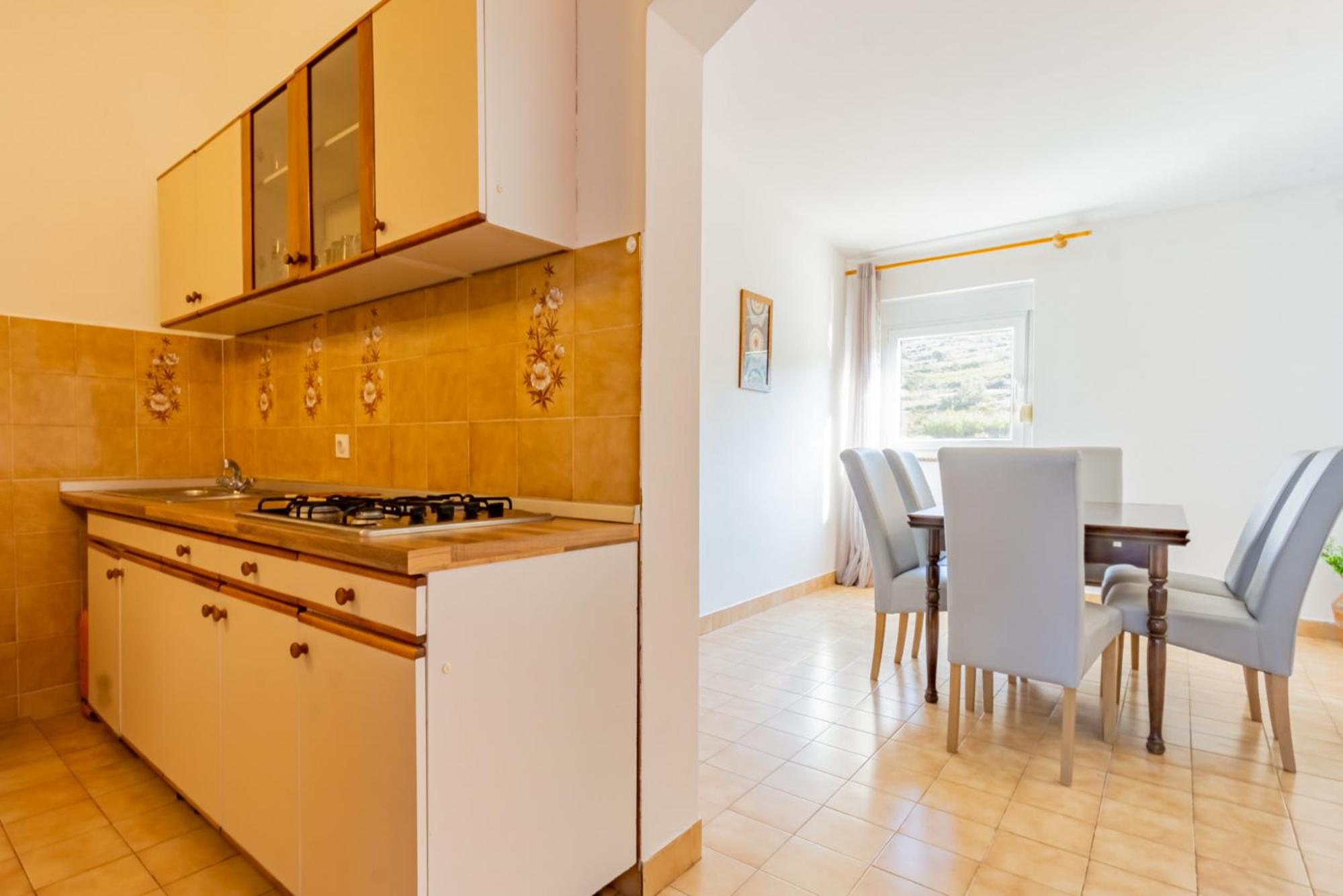 apartment1 photo 2