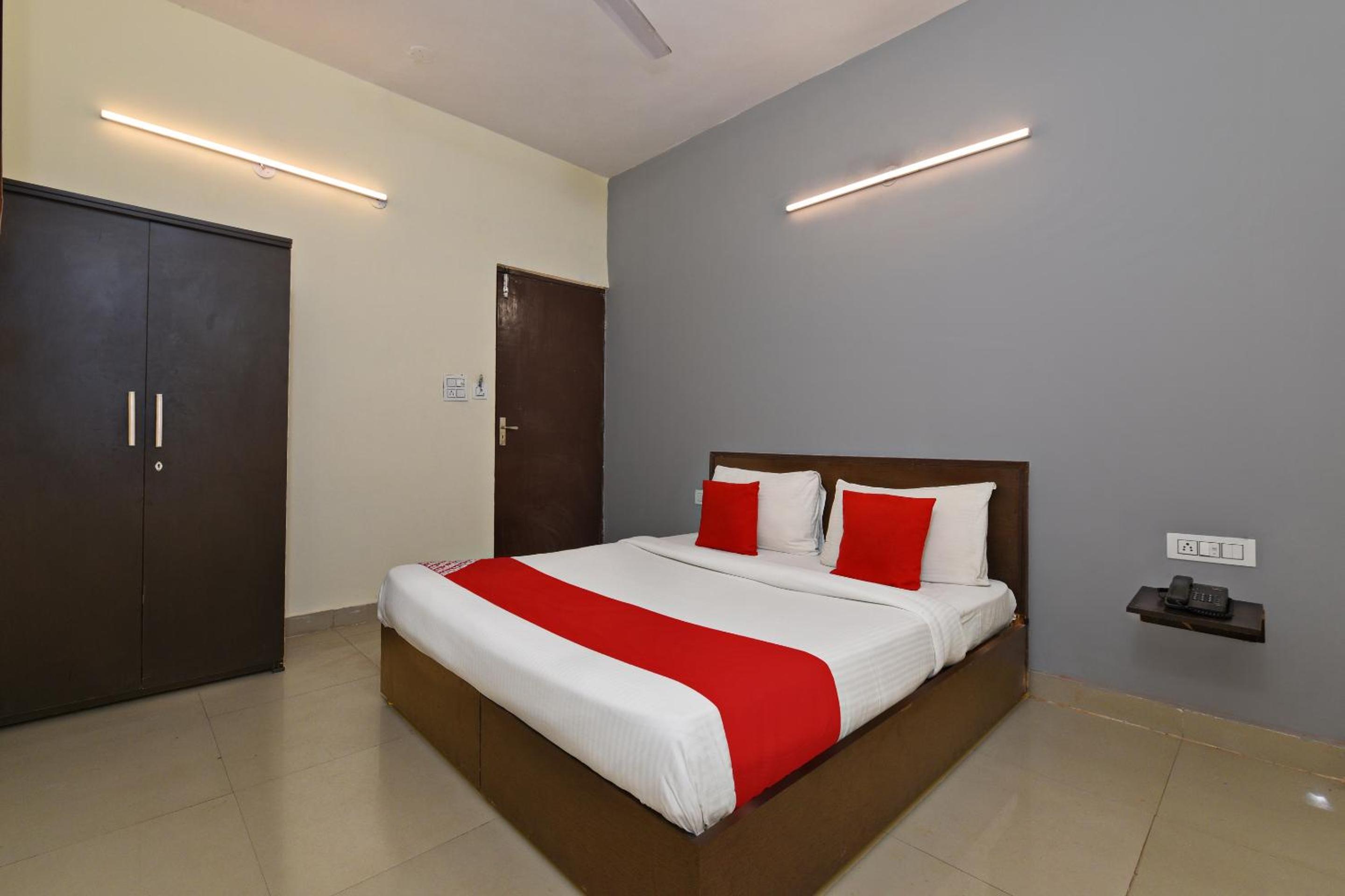 Classic Triple Room photo 1