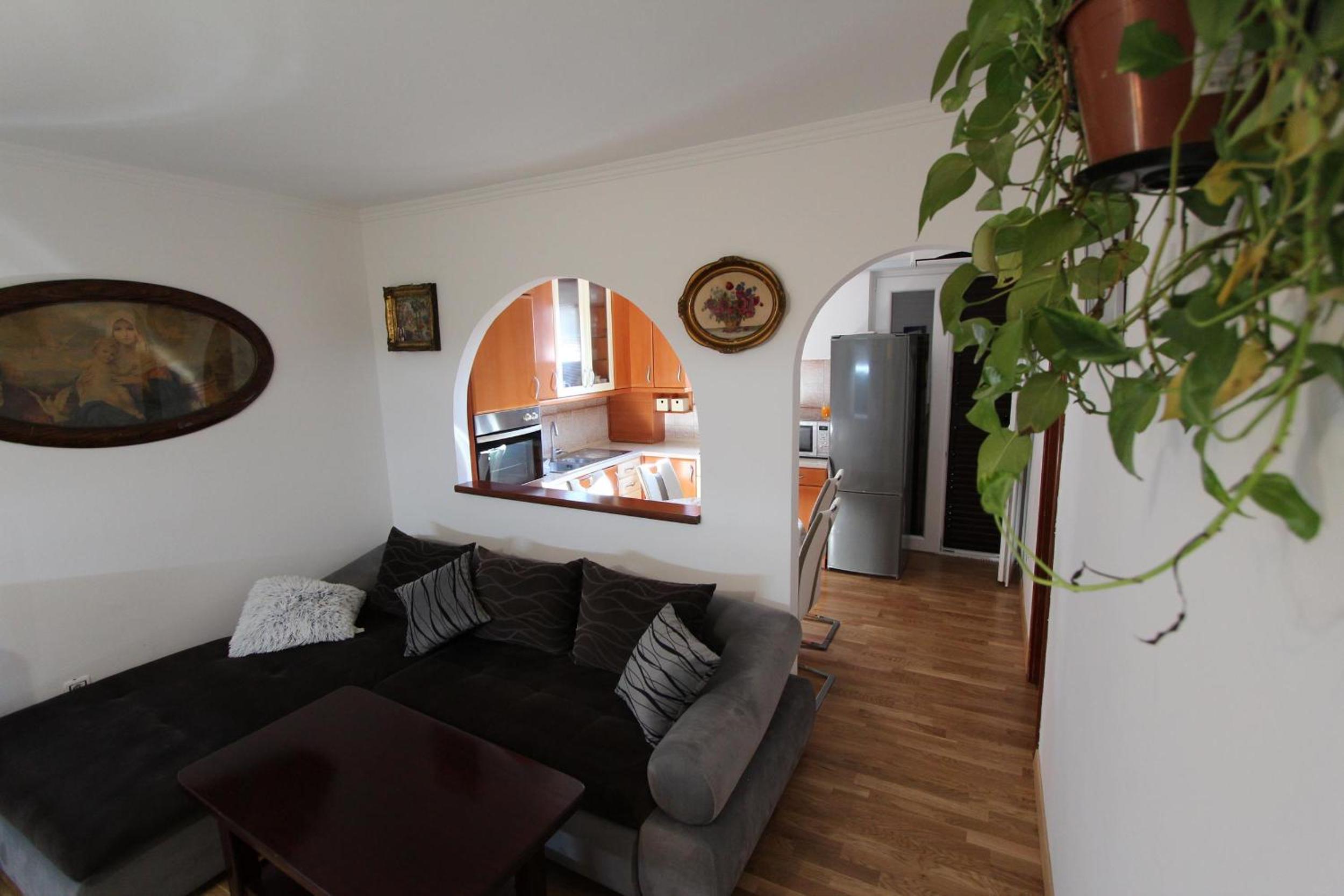 Two-Bedroom Apartment - Photo 25