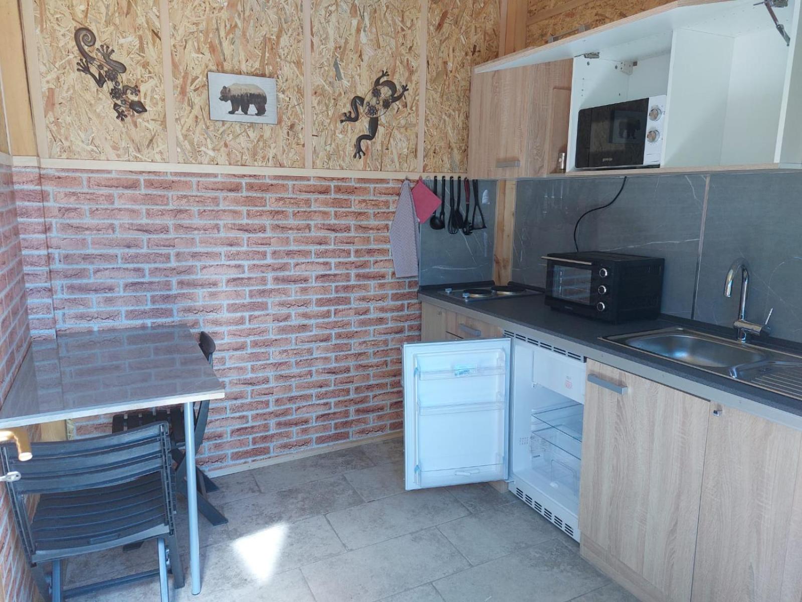 Family Room - Photo 12