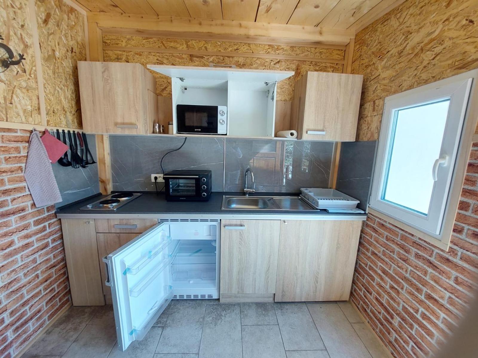 Double or Twin Room with Mountain View - Photo 3