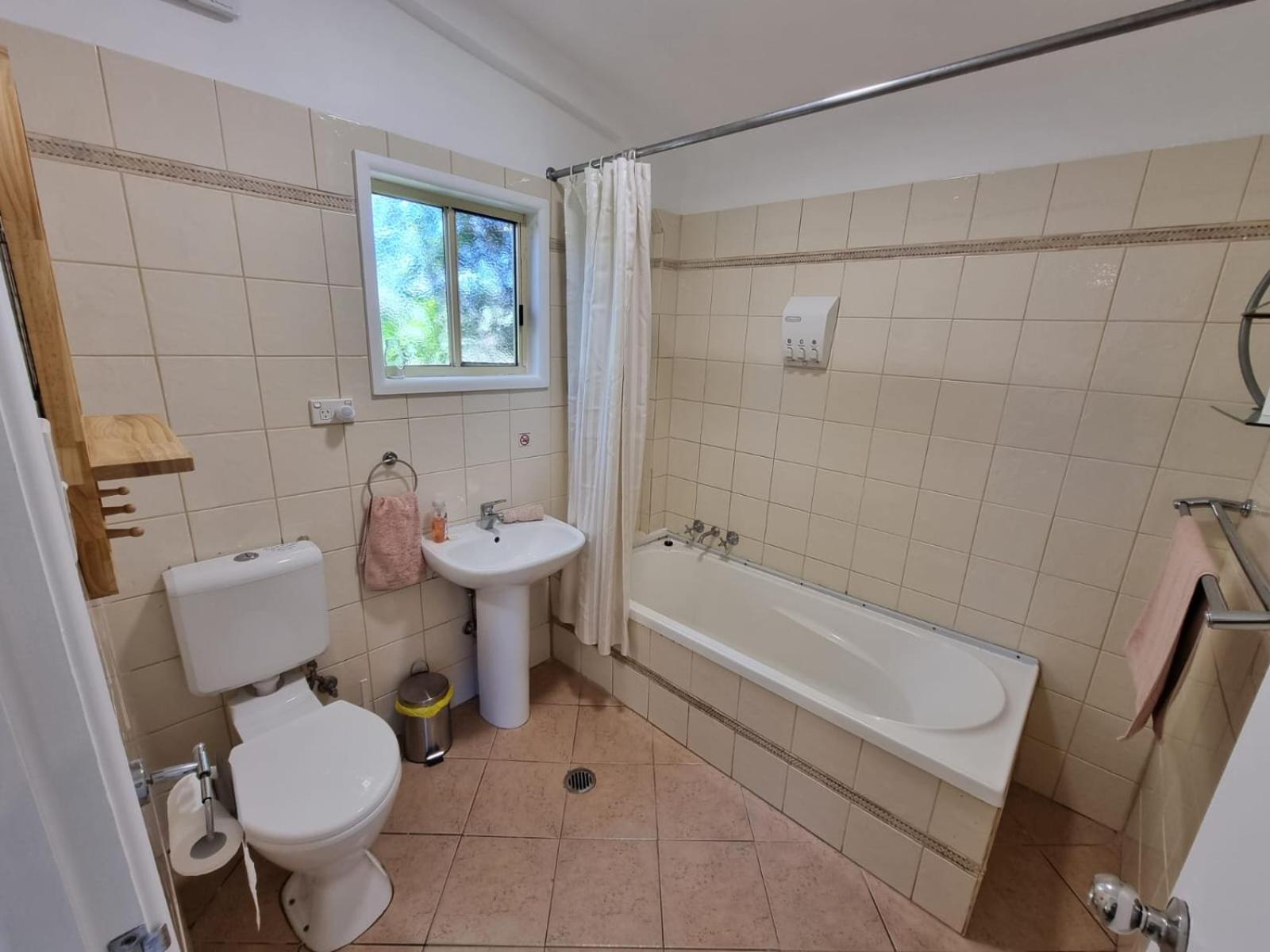 Cottage - E photo 3