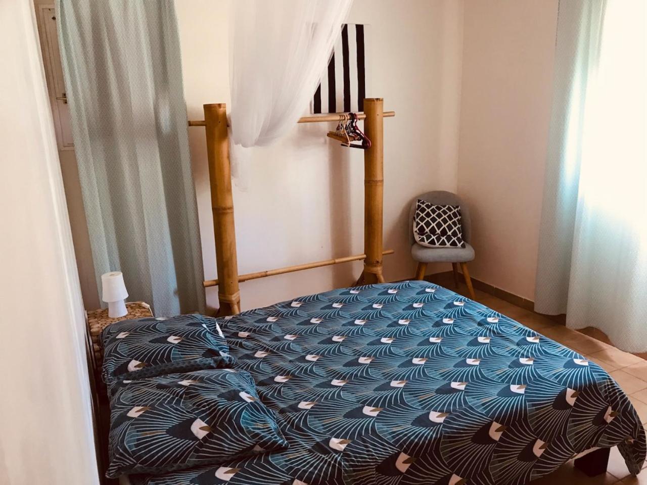 Three-Bedroom House photo 2