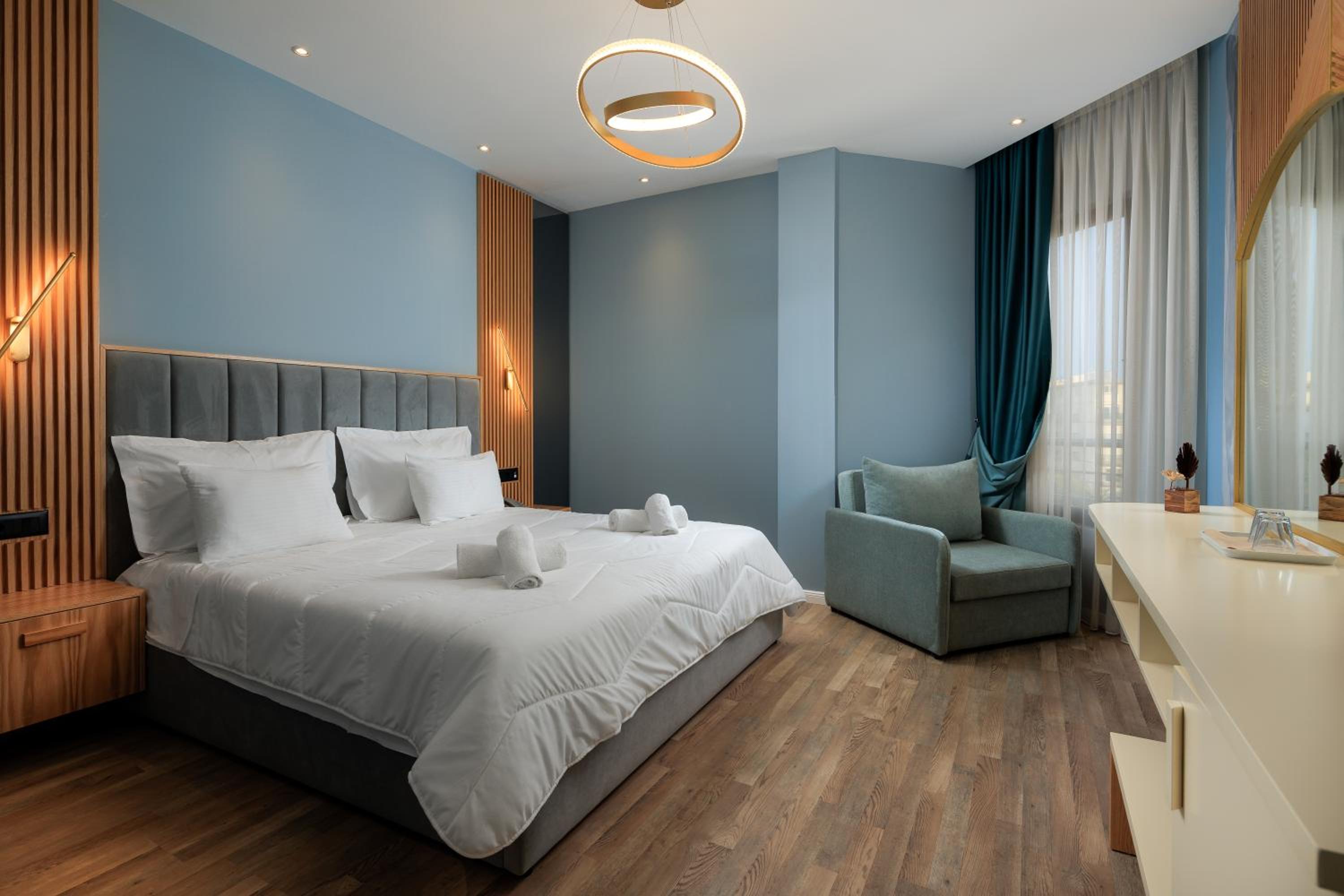 Double or Twin Room with Side Sea View