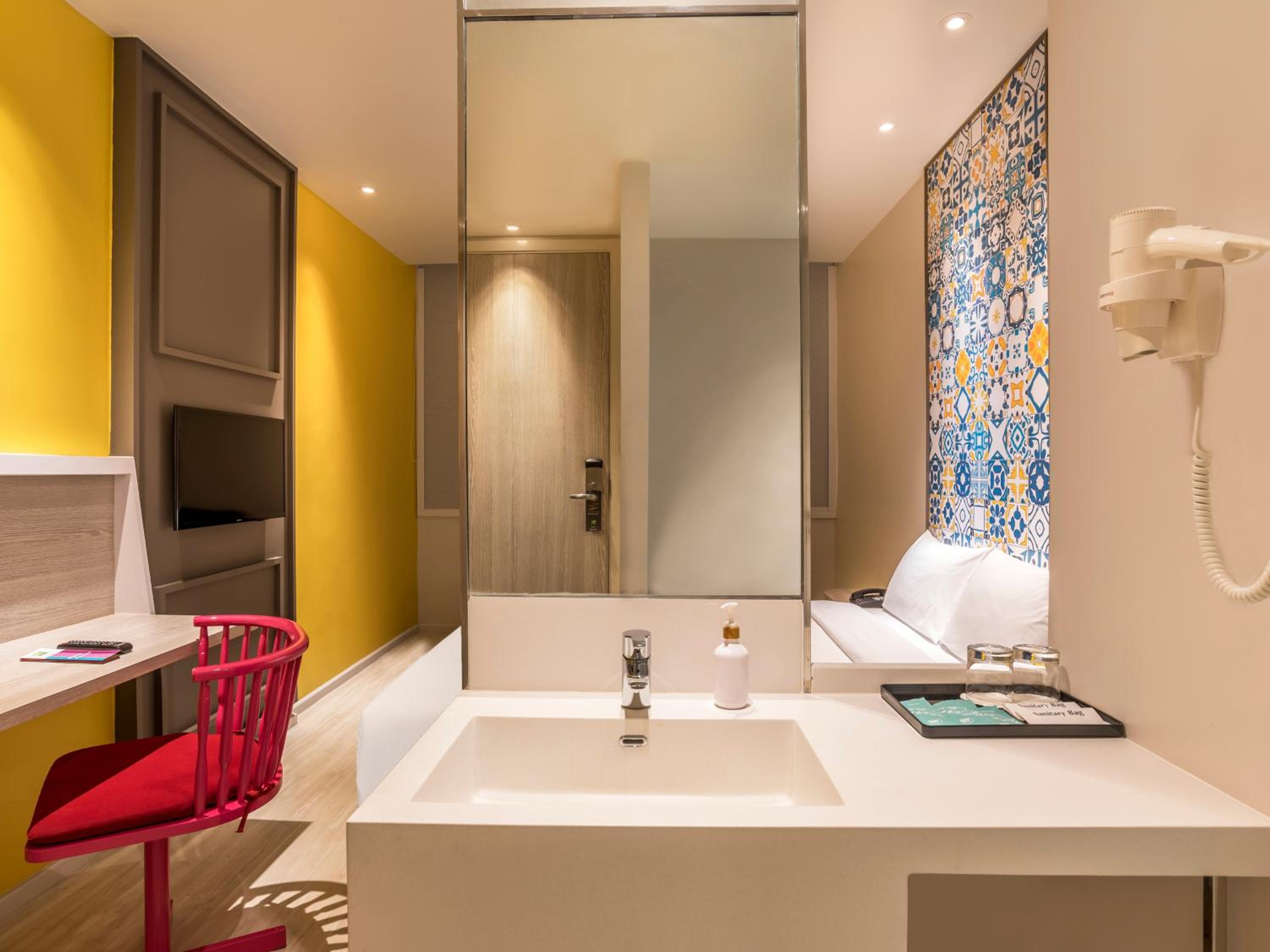 Standard Double Room - Photo 4