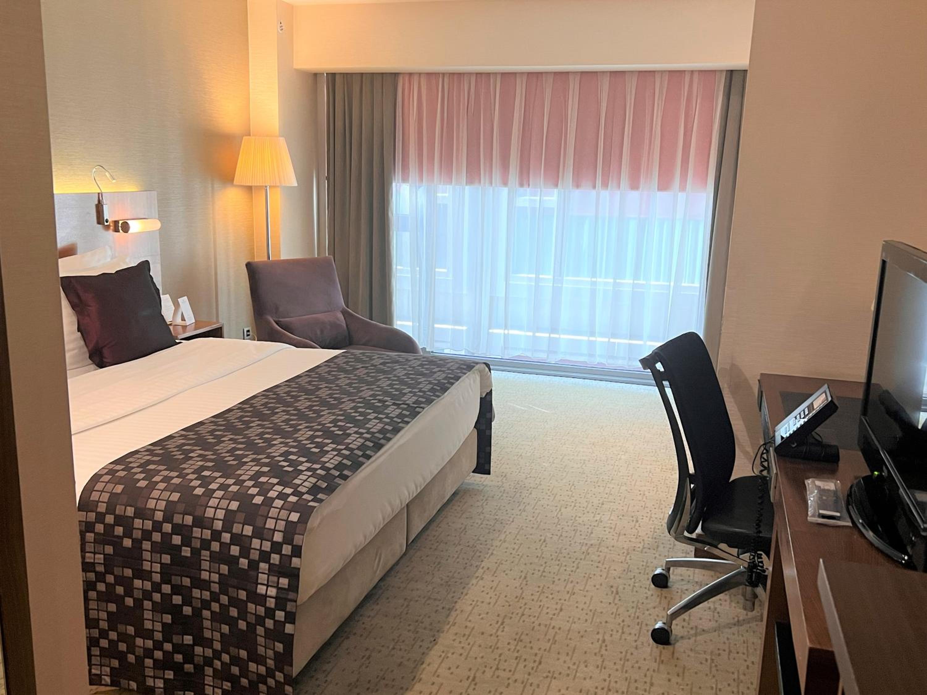 Standard King Room