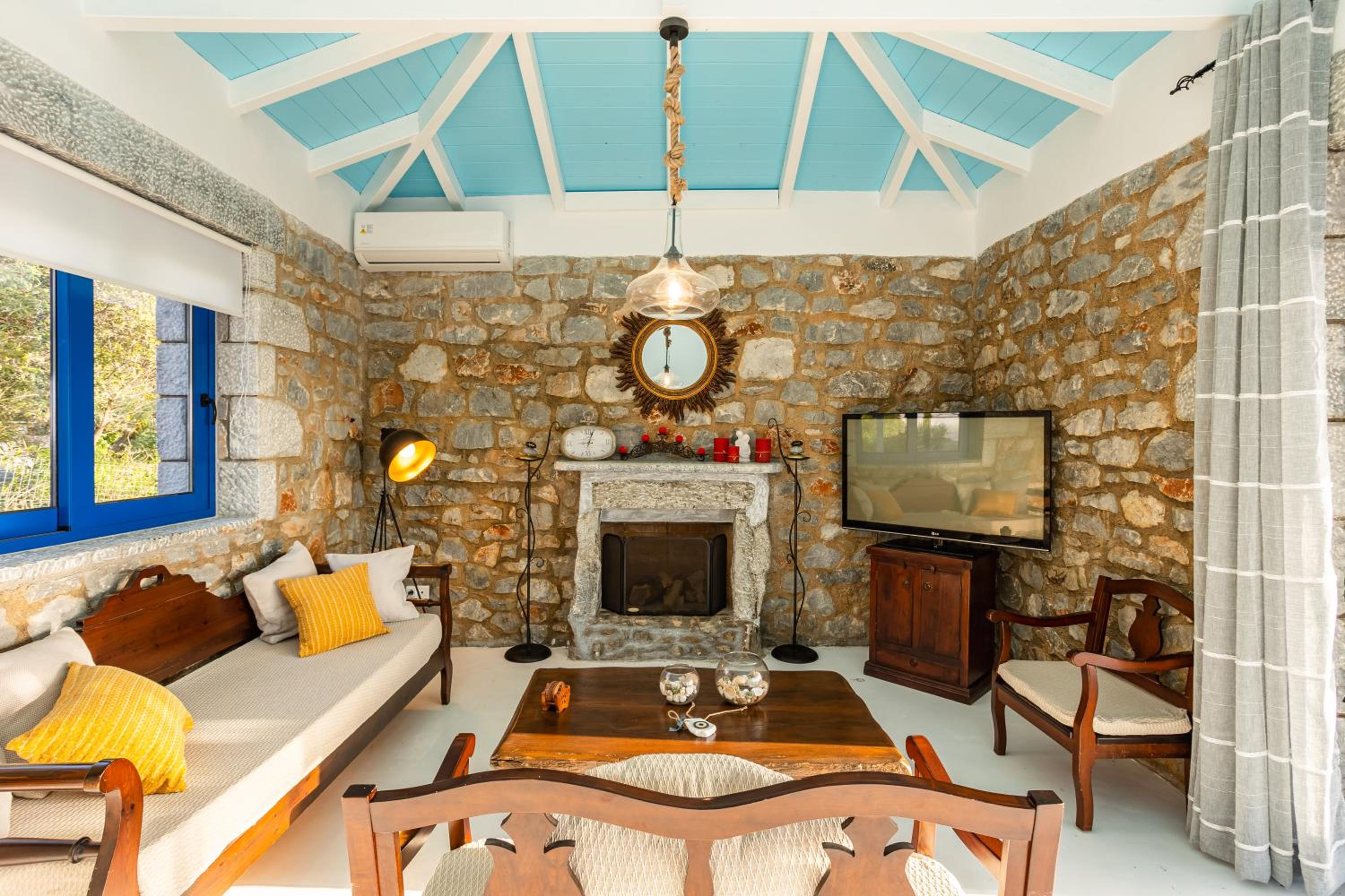 Villa with Sea View photo 1