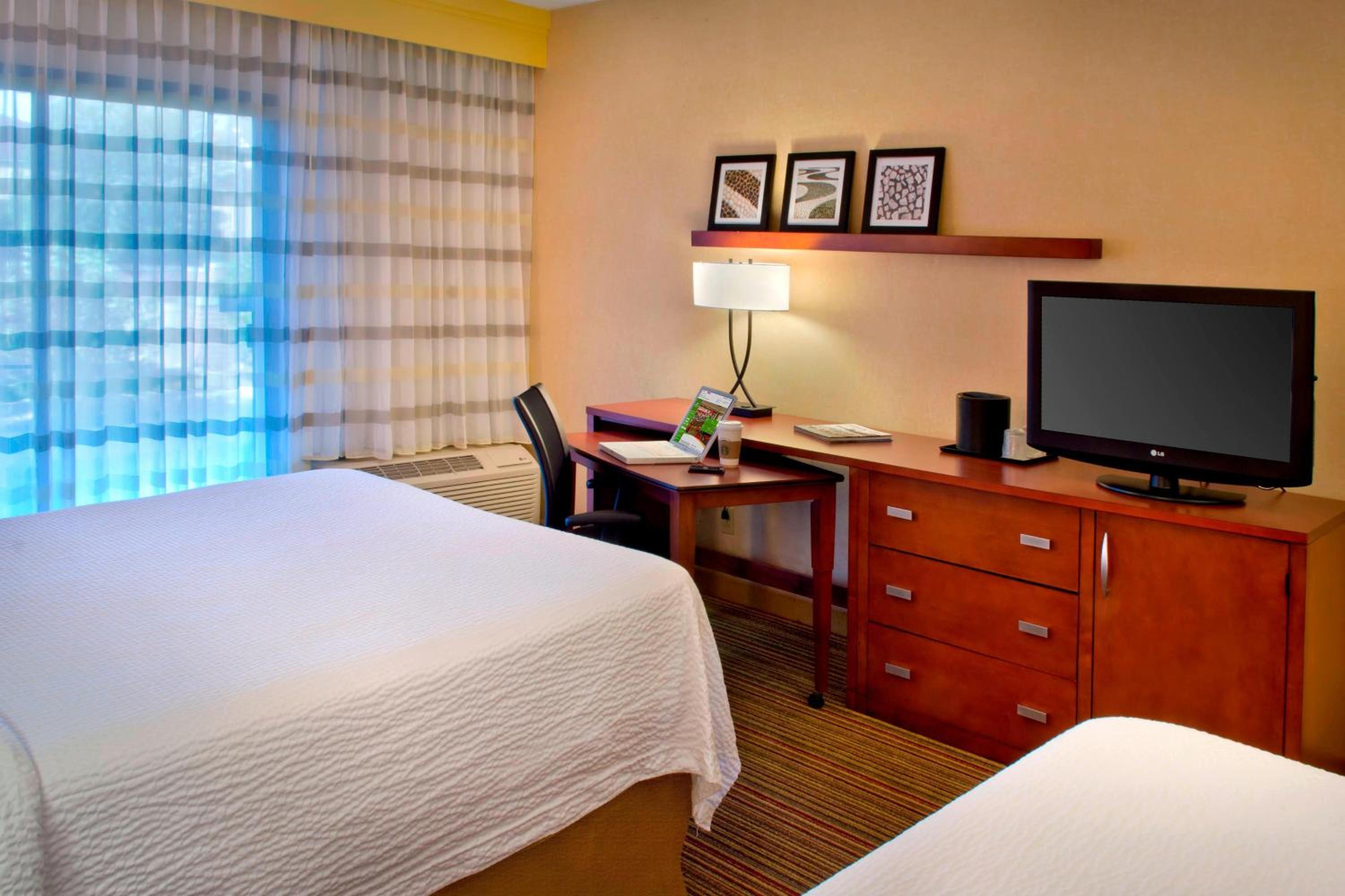 Double Room with Two Double Beds - Hearing Accessible