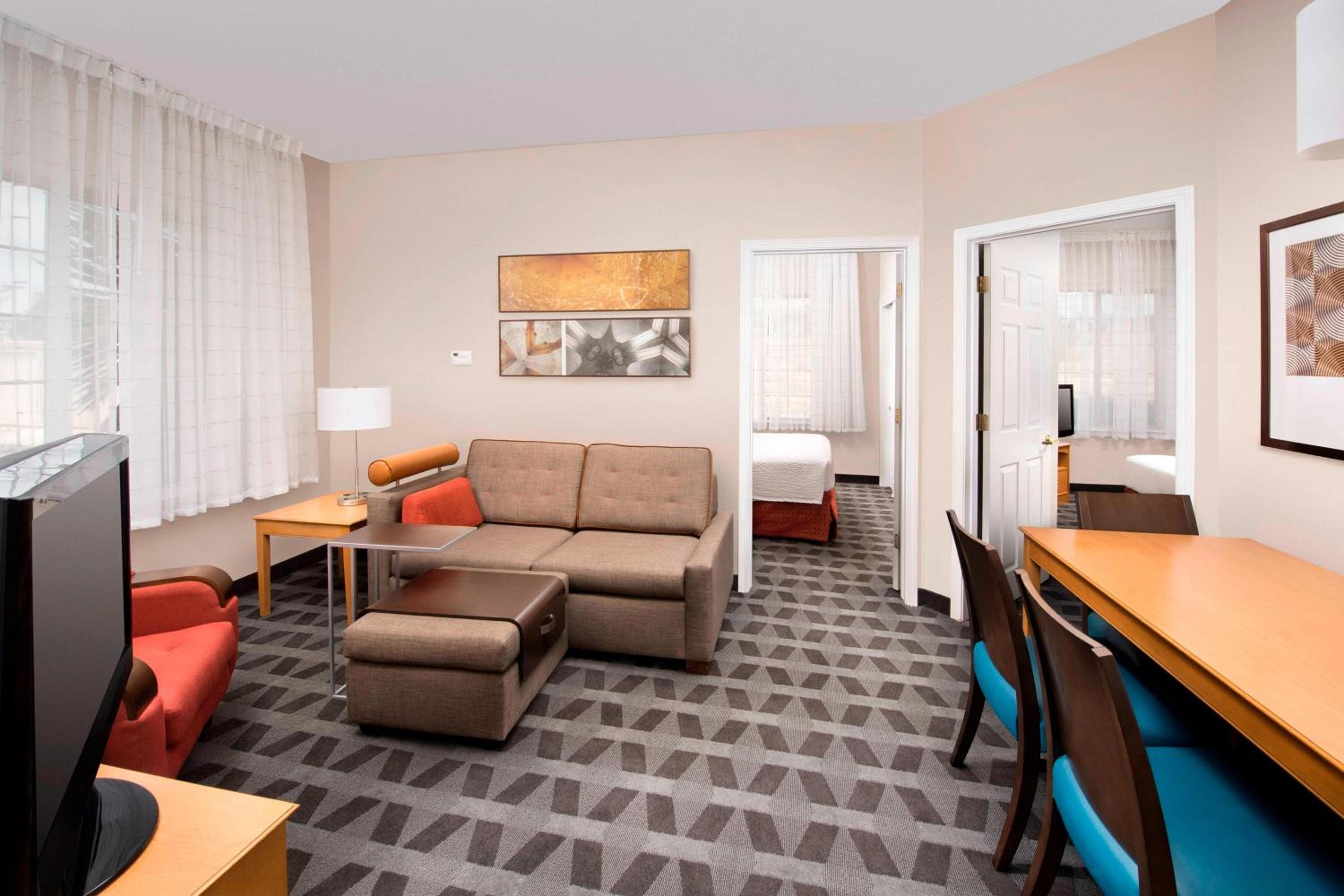 Two-Bedroom Suite photo 3