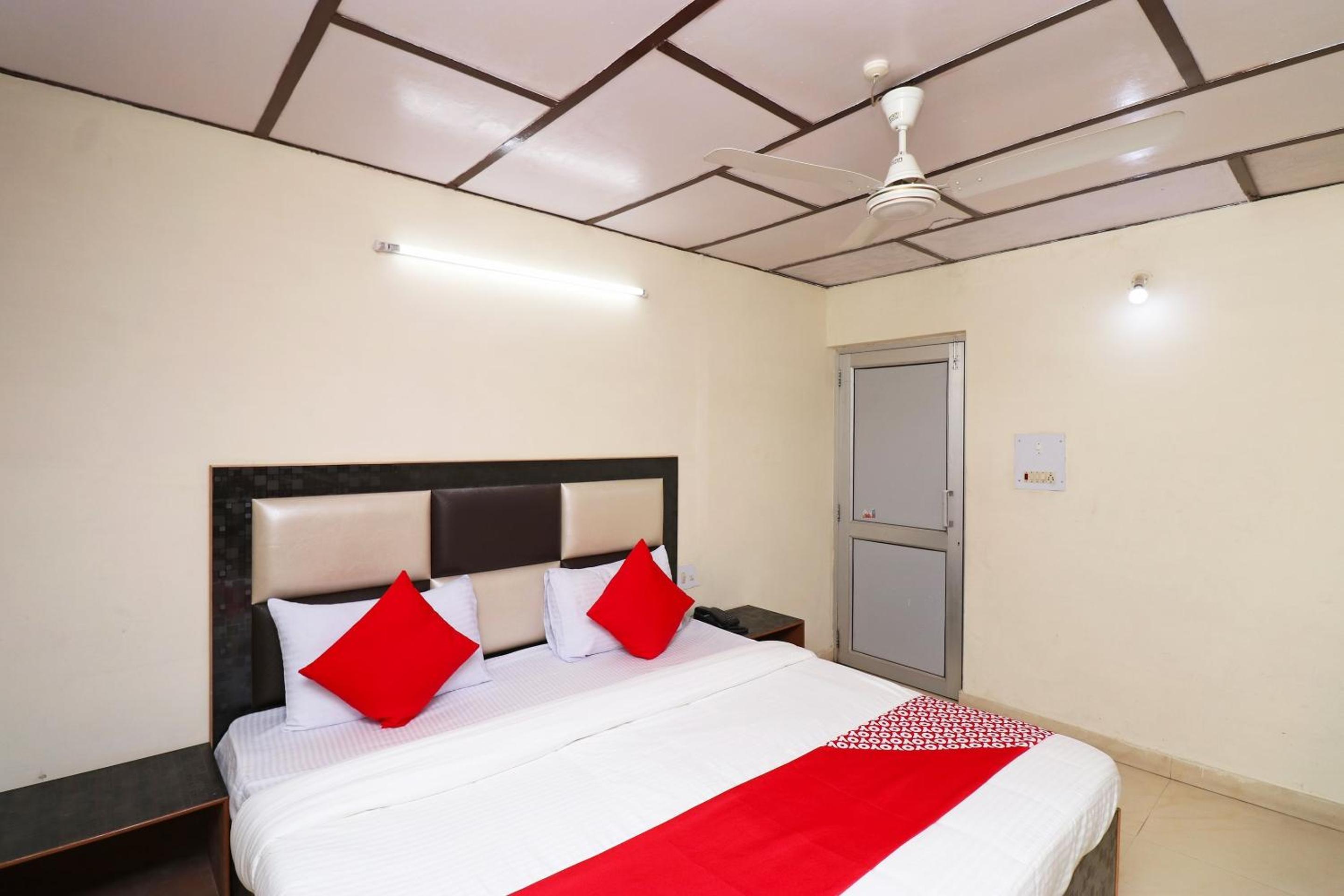 Classic Triple Room photo 2