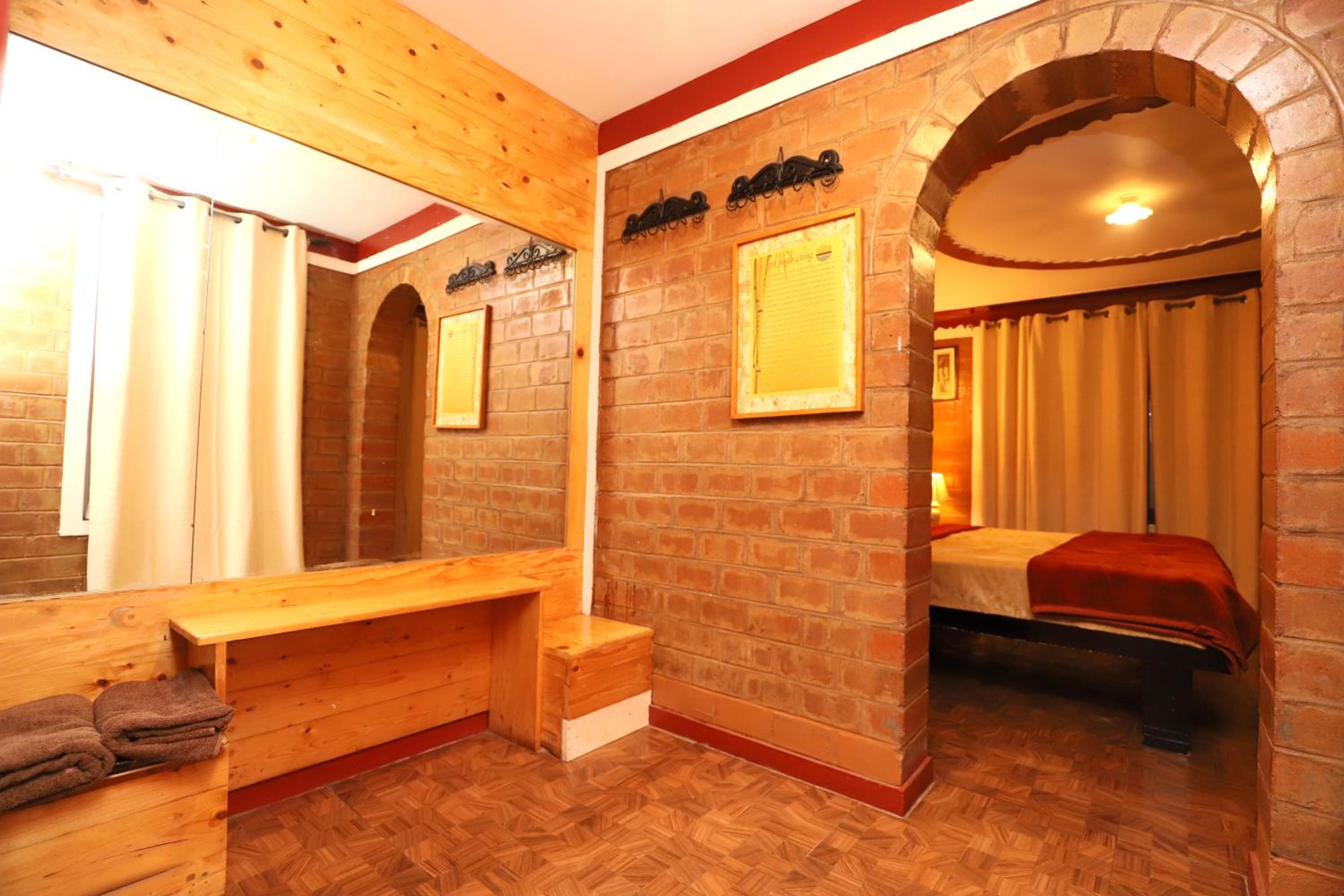 Cliff View Room - Photo 15