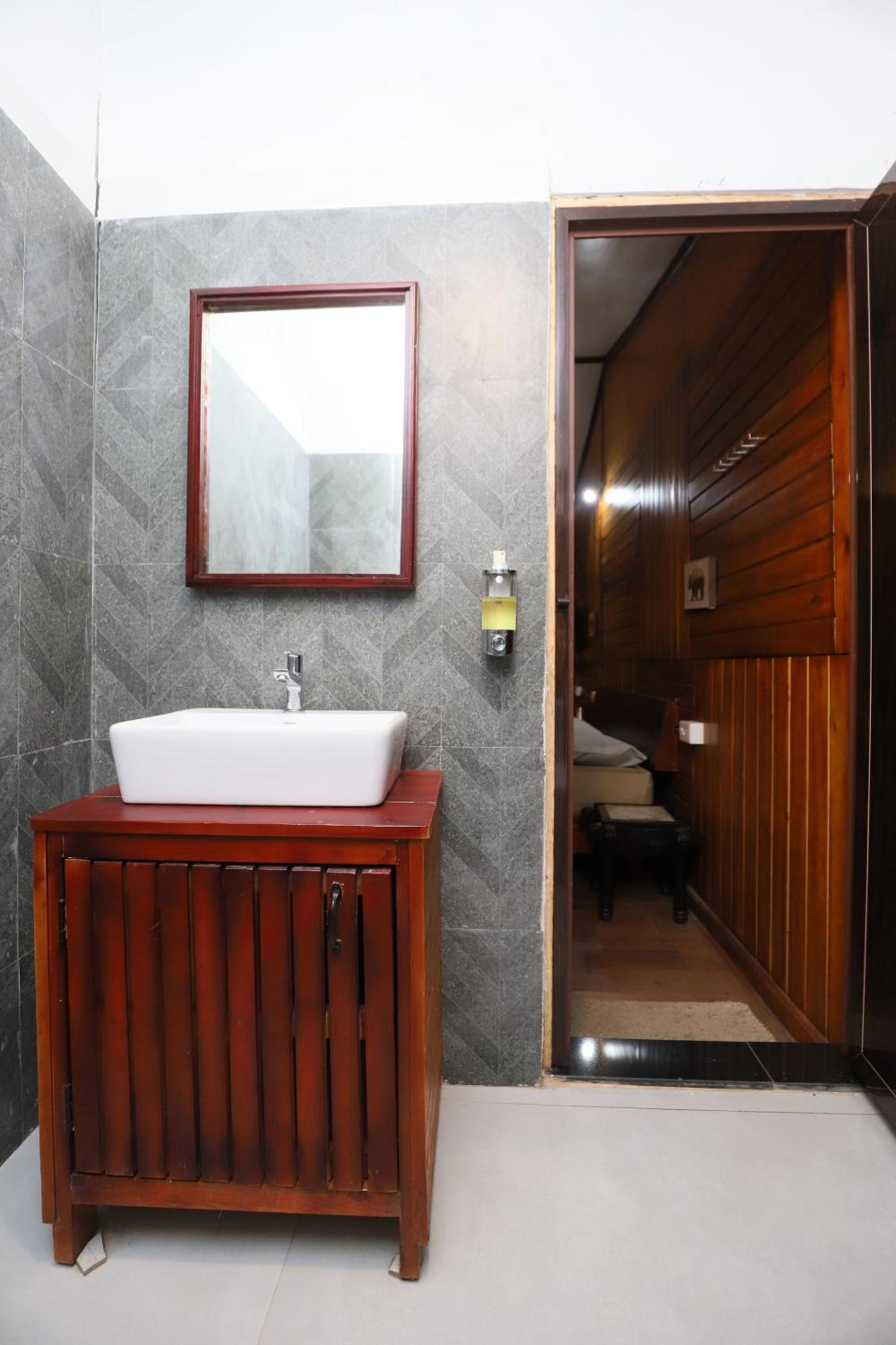 Plain View Room - Photo 34