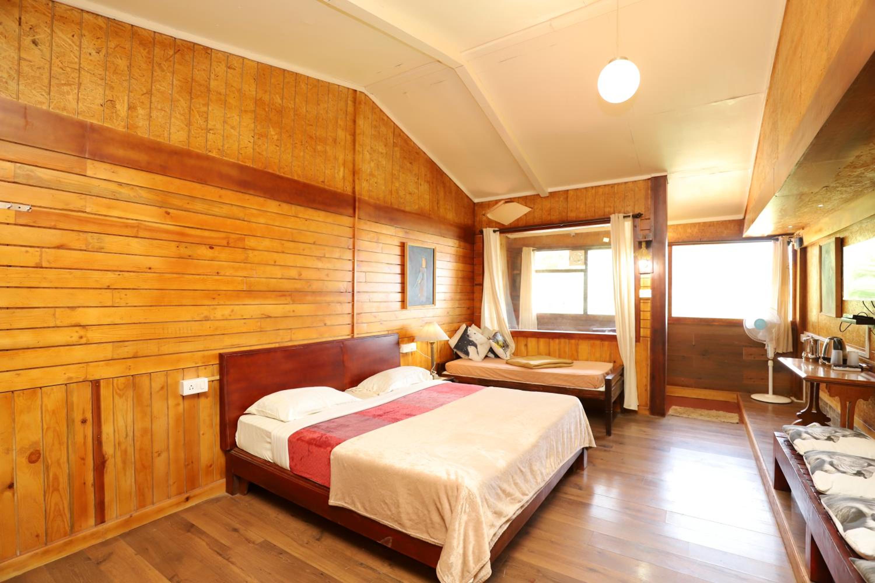 Plain View Room - Photo 1
