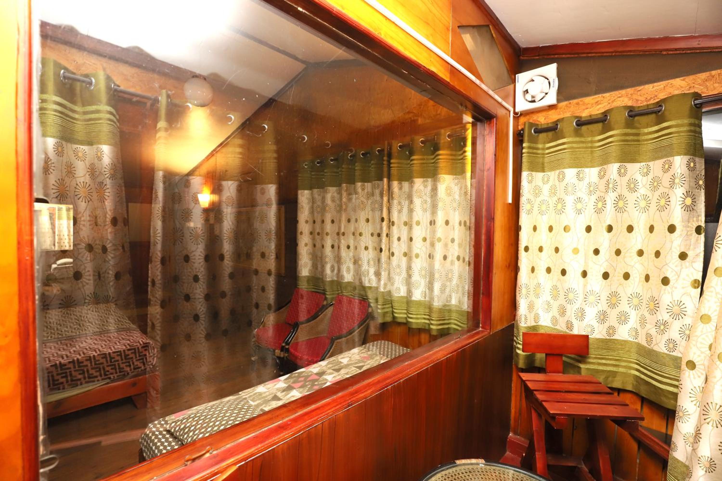 Plain View Room - Photo 30