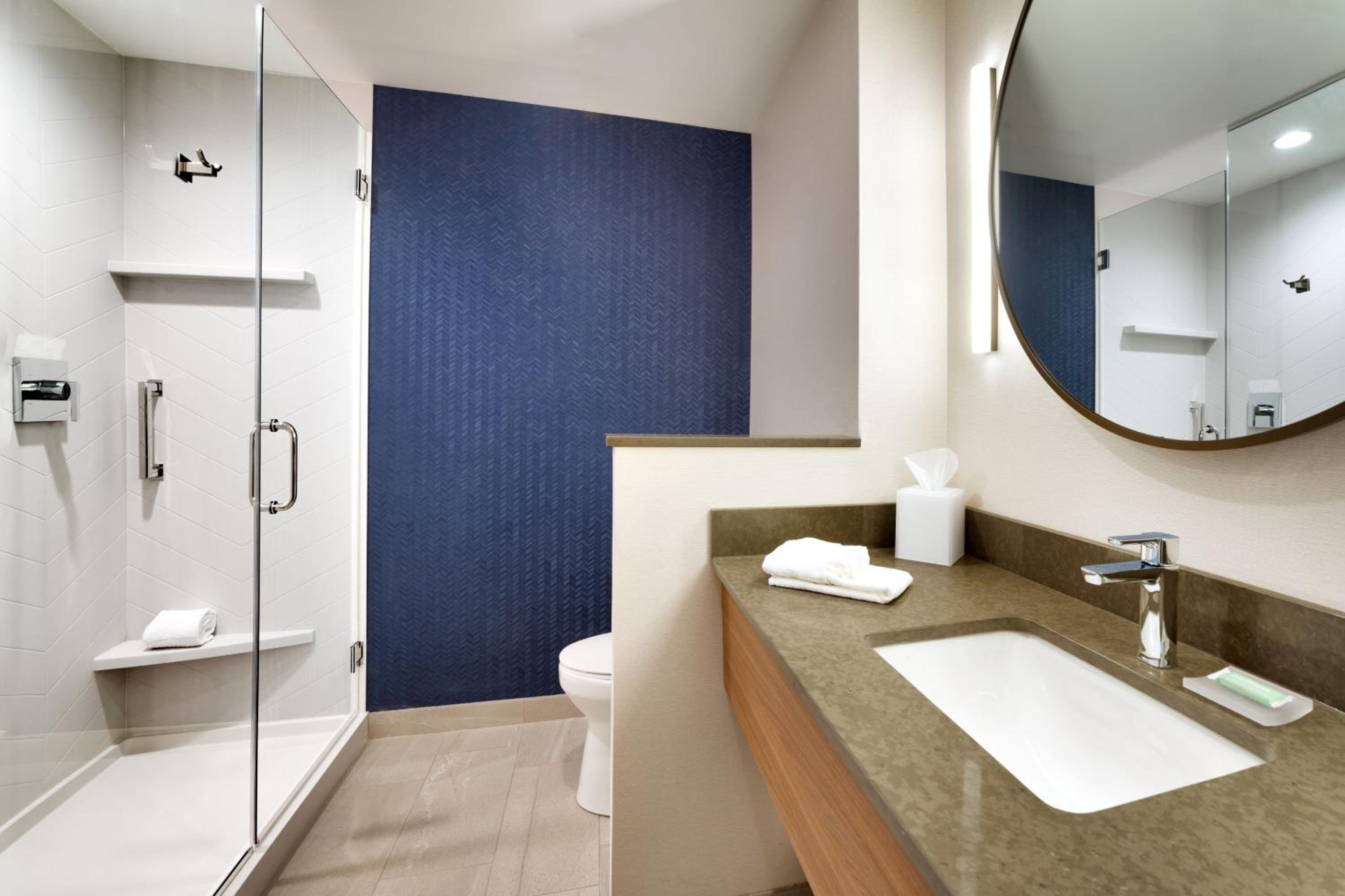 King Room - Hearing Accessible - Photo 4