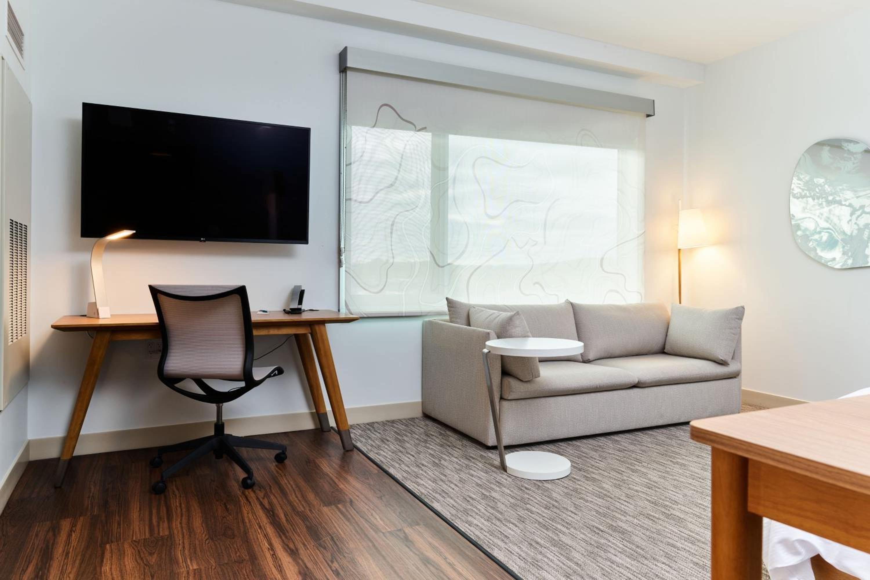 King Studio with Sofa Bed - Photo 1