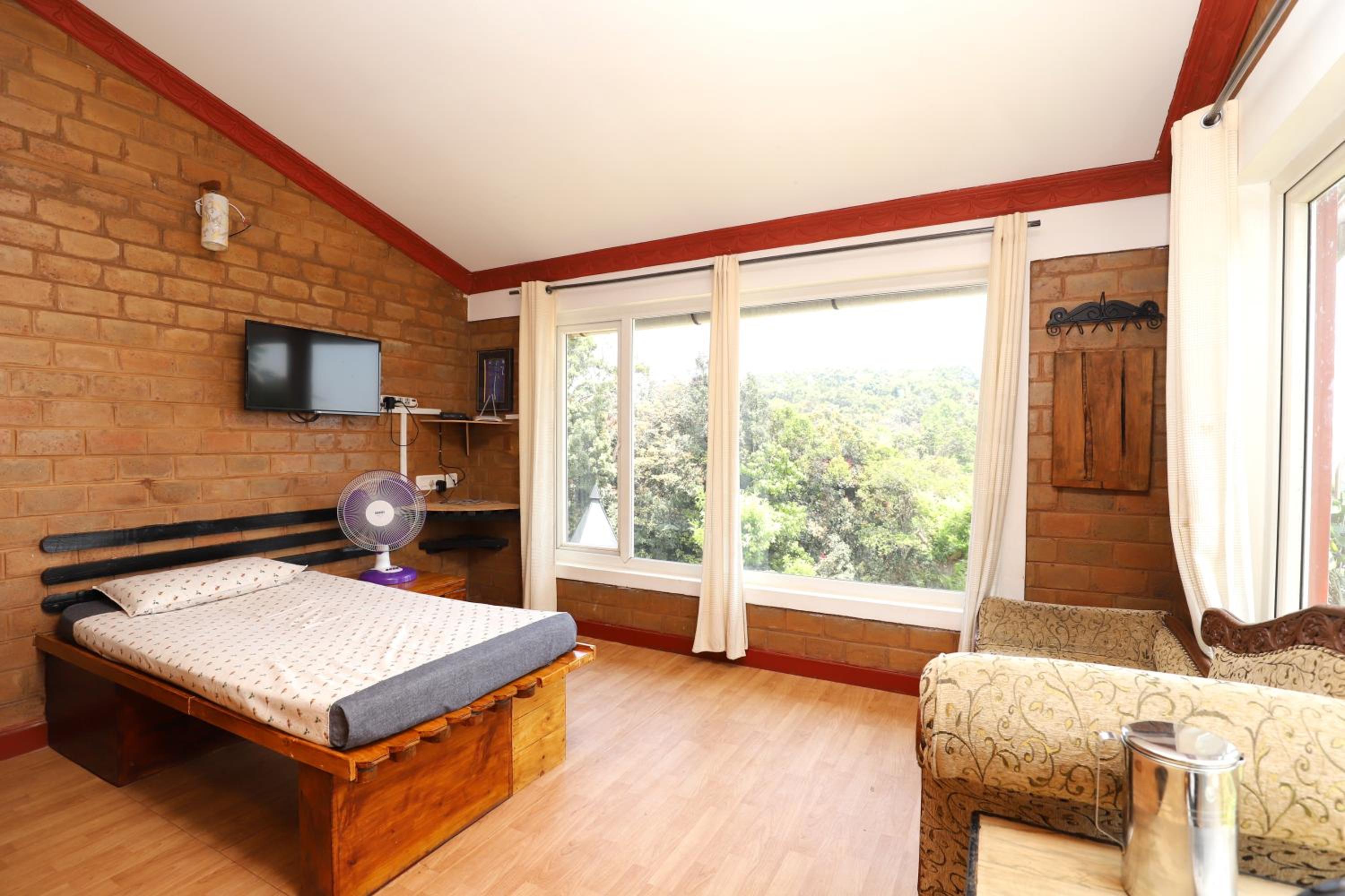 Plain View Room - Photo 17