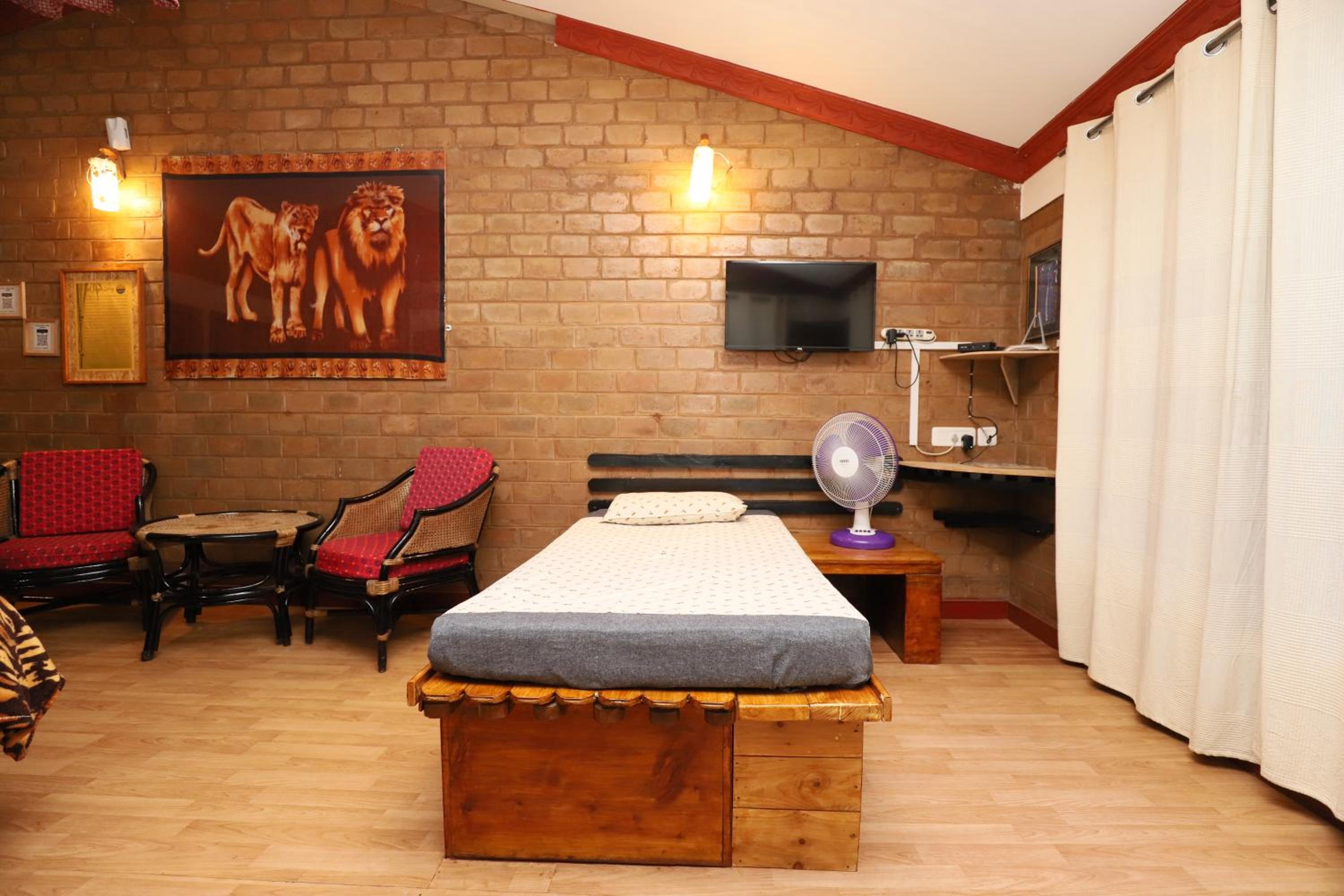 Plain View Room - Photo 18