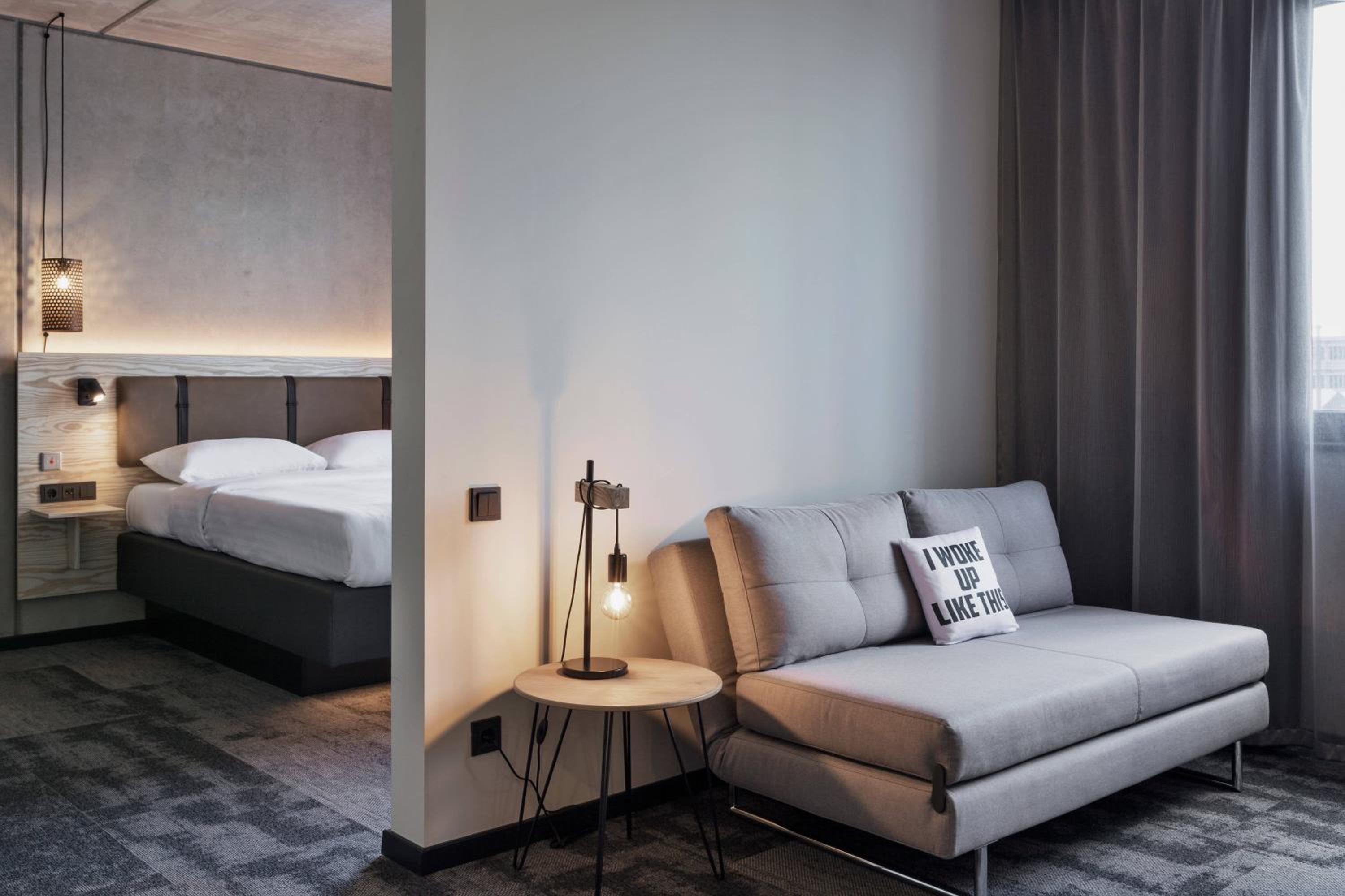 Moxy Fabulous Sleeper, Larger Guest room, 1 Queen, Sofa bed