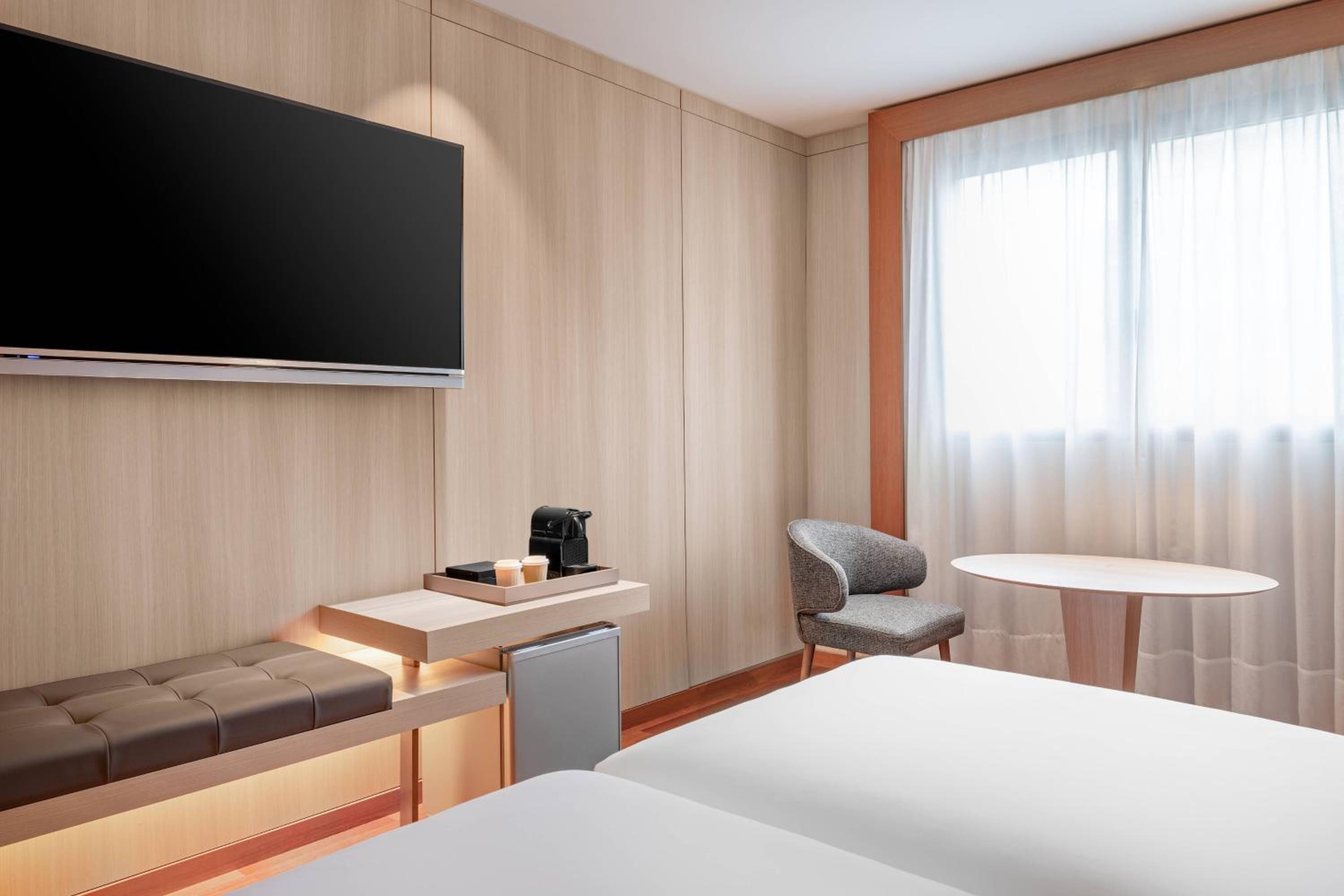 Standard Plus Twin Room