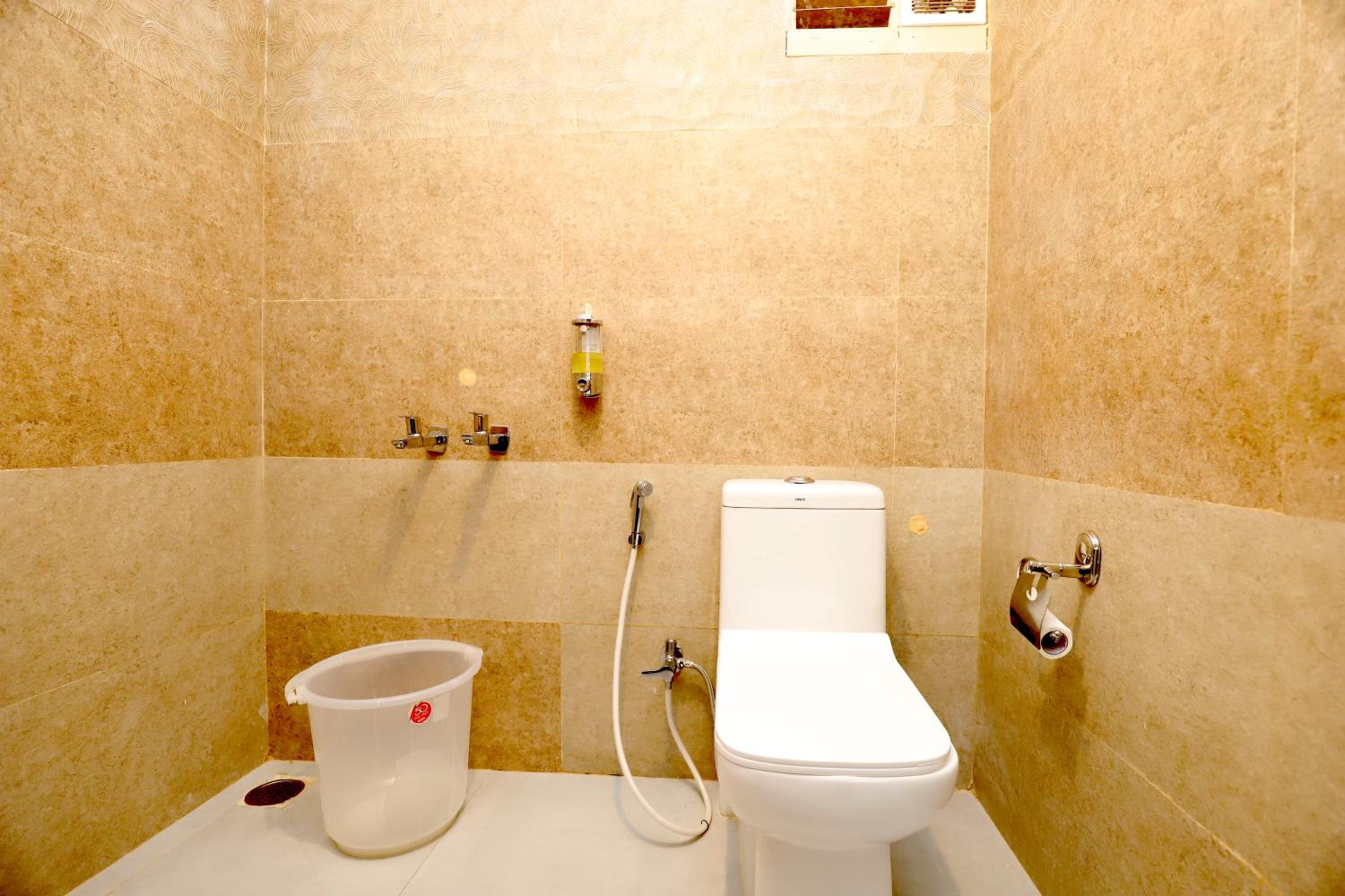 Plain View Room - Photo 11