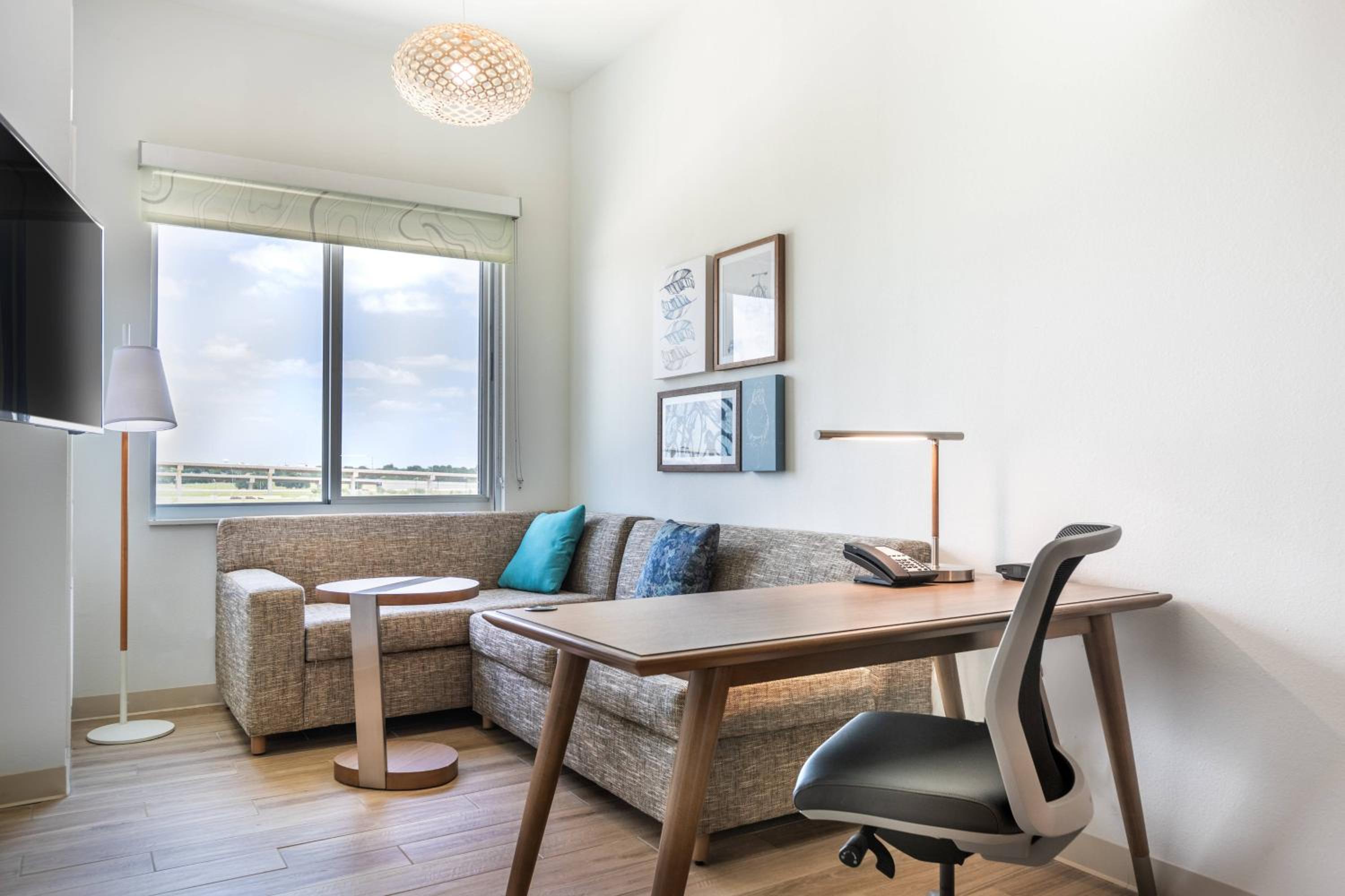 One-Bedroom King Suite with Sofa Bed - Hearing Accessible photo 2