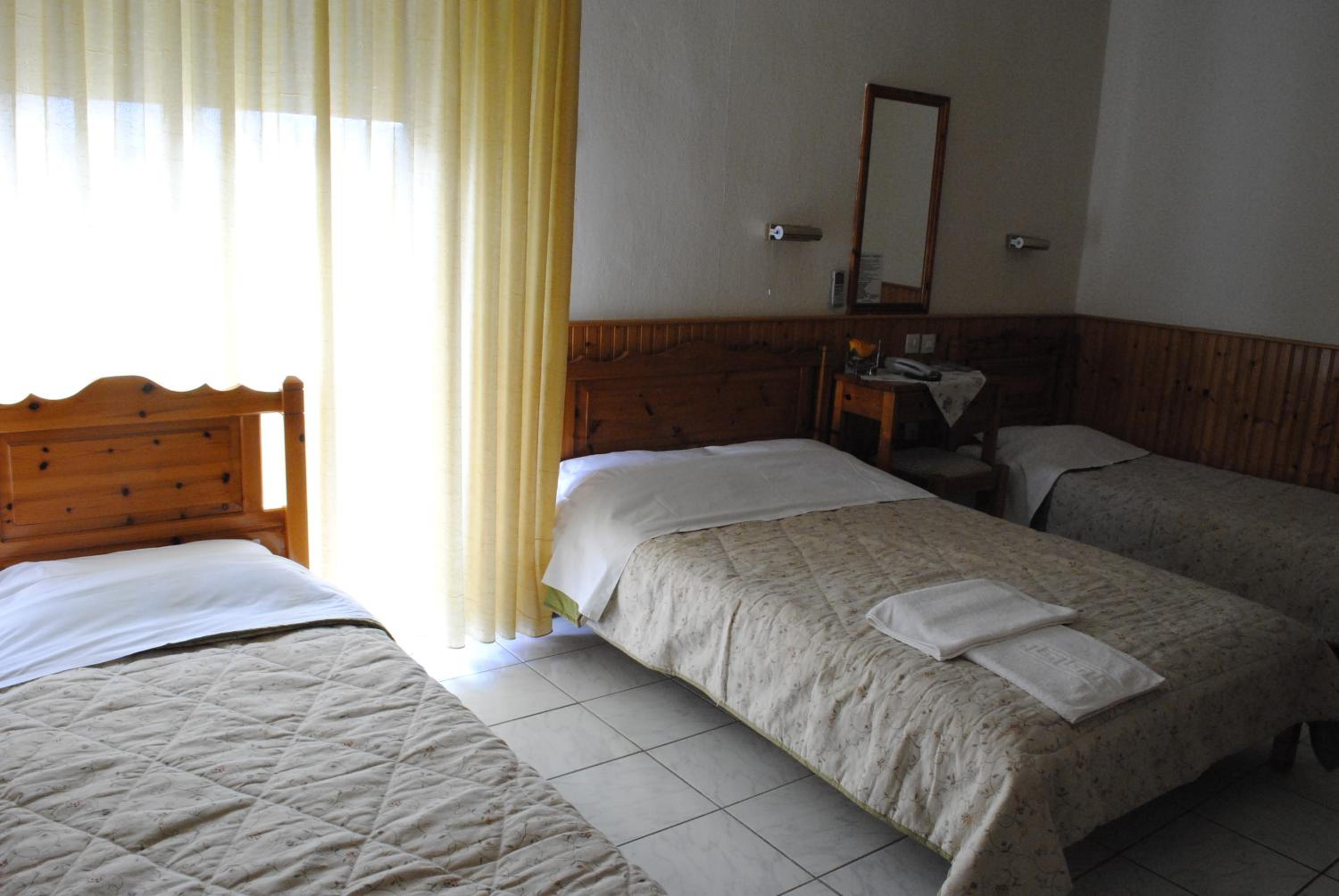 Standard Triple Room photo 3