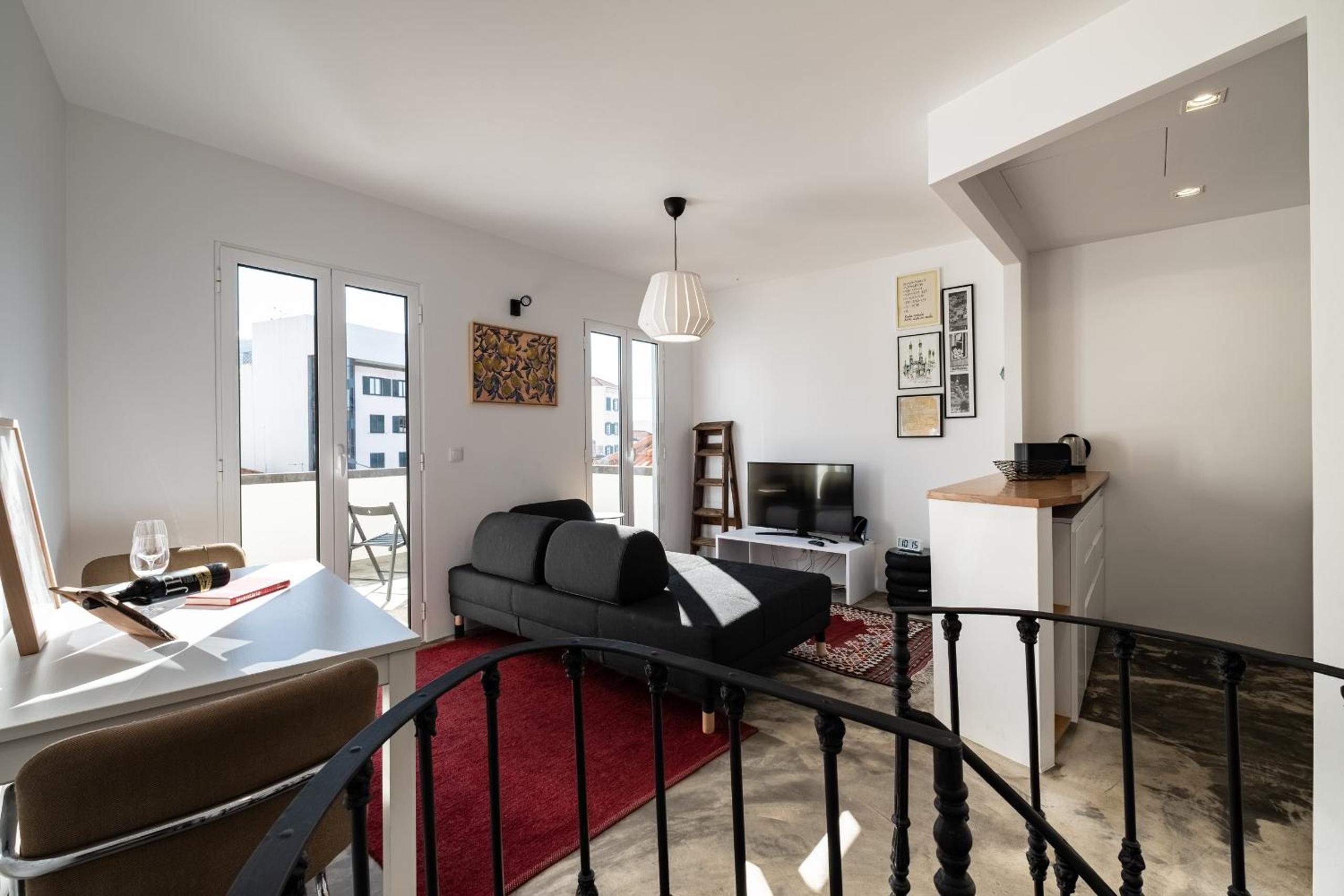 One-Bedroom House - Photo 2