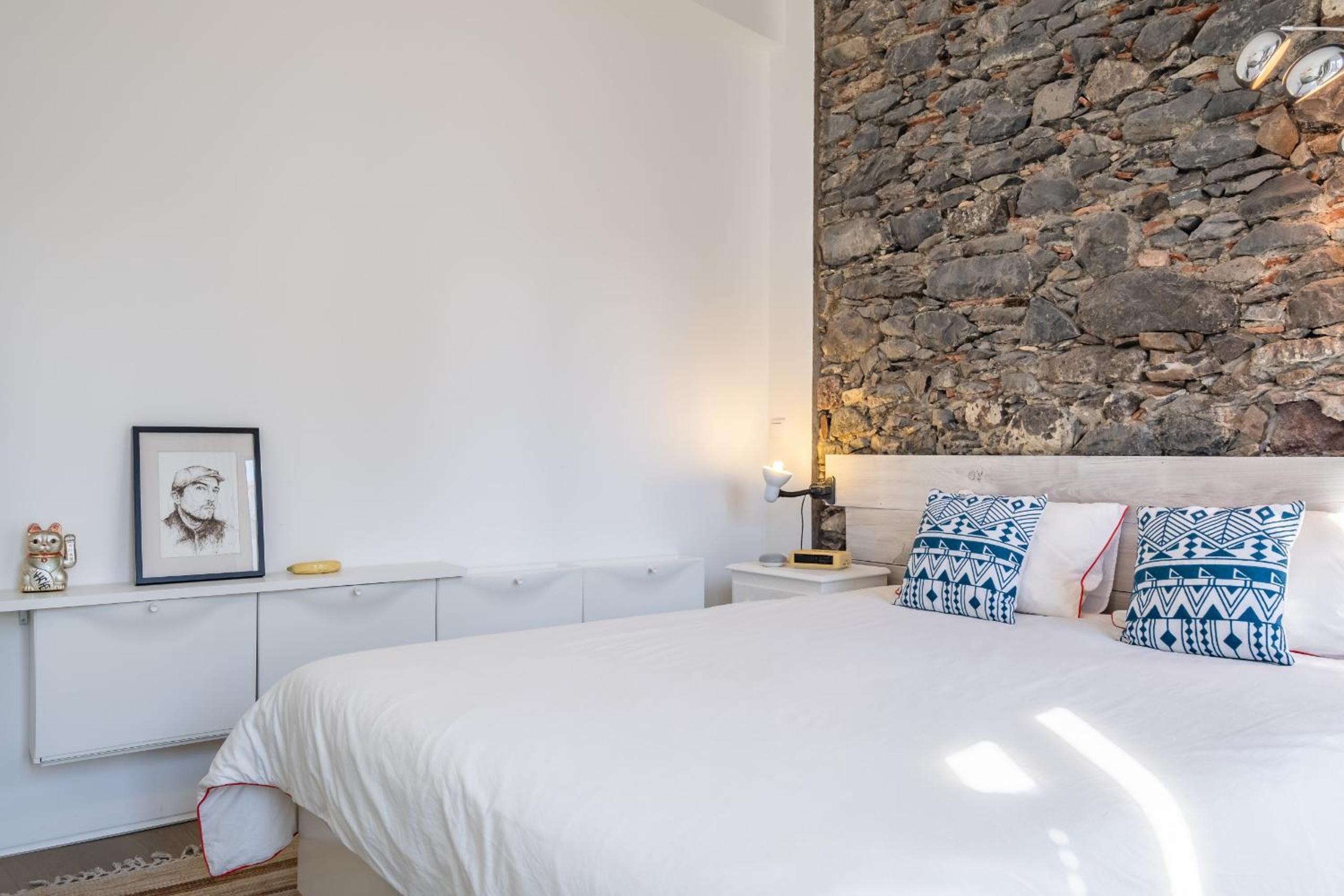 One-Bedroom House - Photo 13