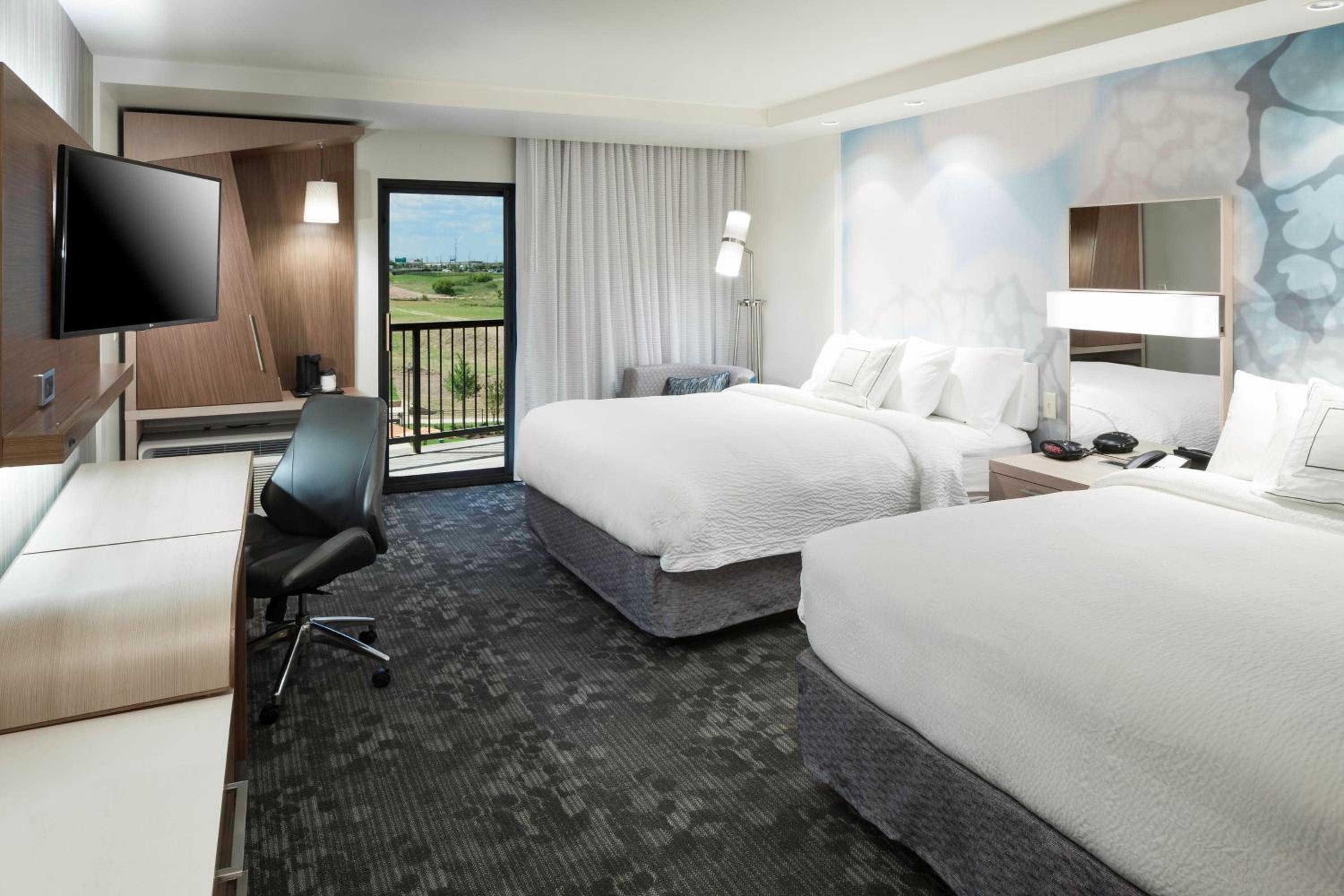 Queen Room with Two Queen Beds and Balcony