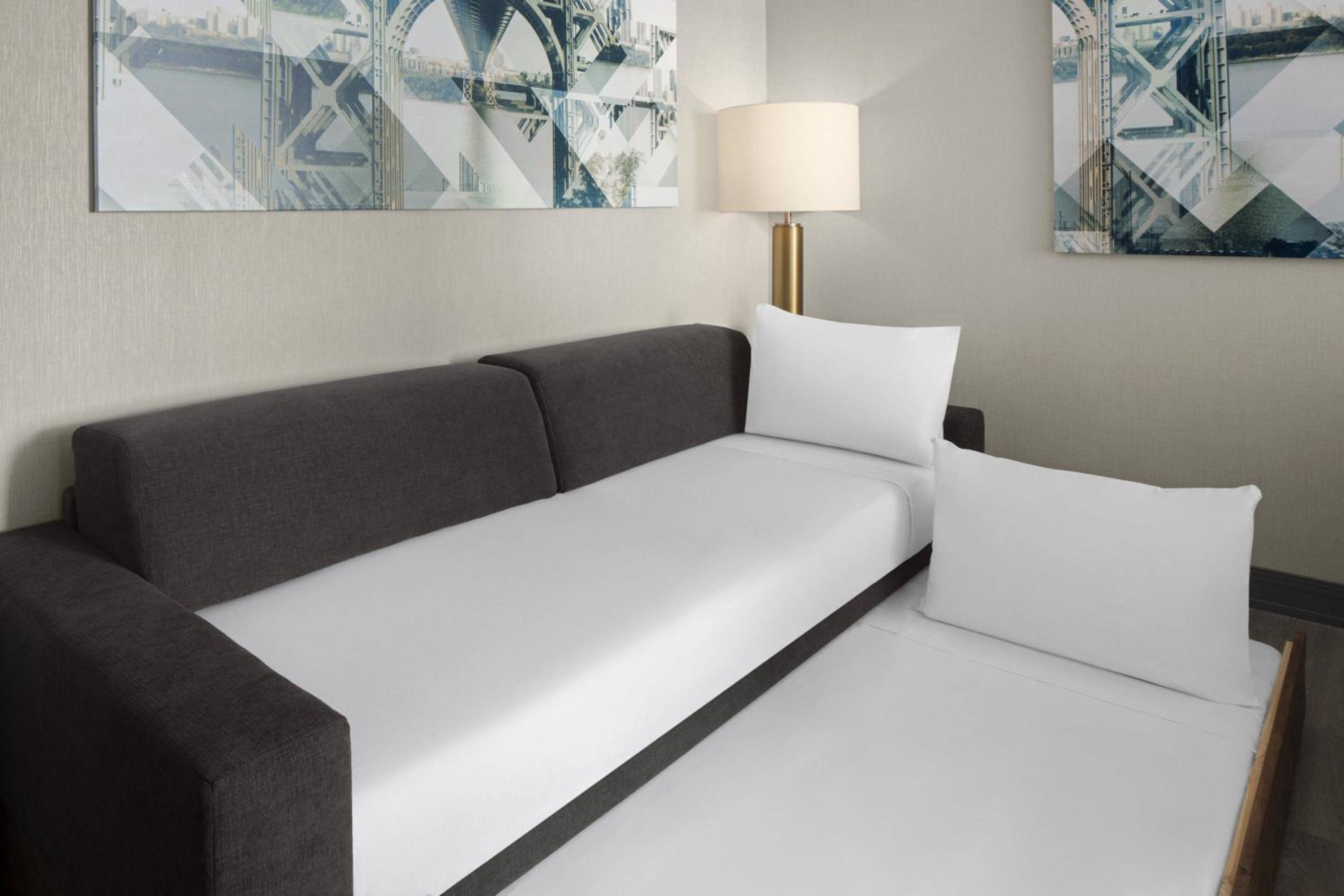 Suite with 2 Queen Beds, Trundle Bed - Photo 8