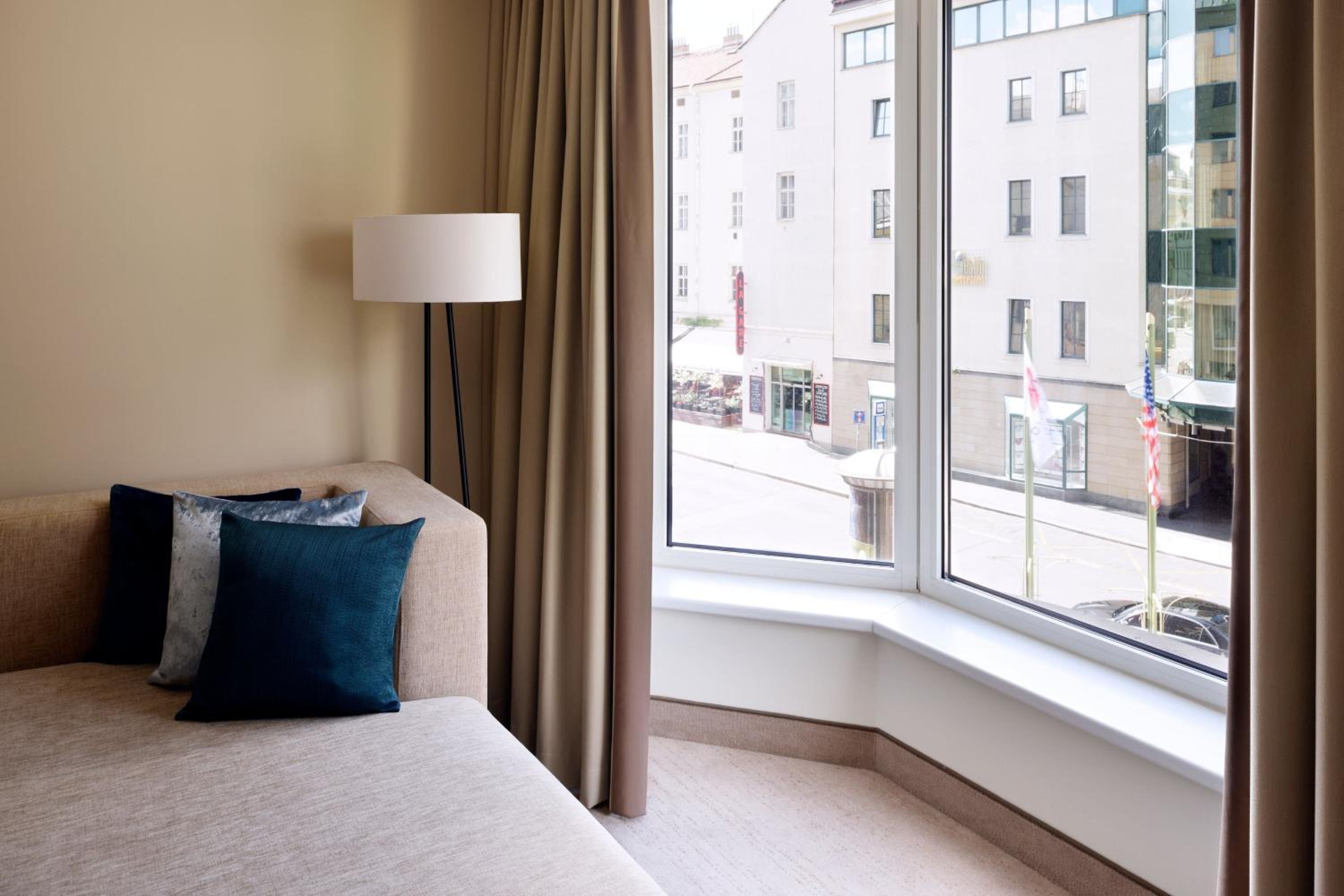 Deluxe Guest room, 1 King