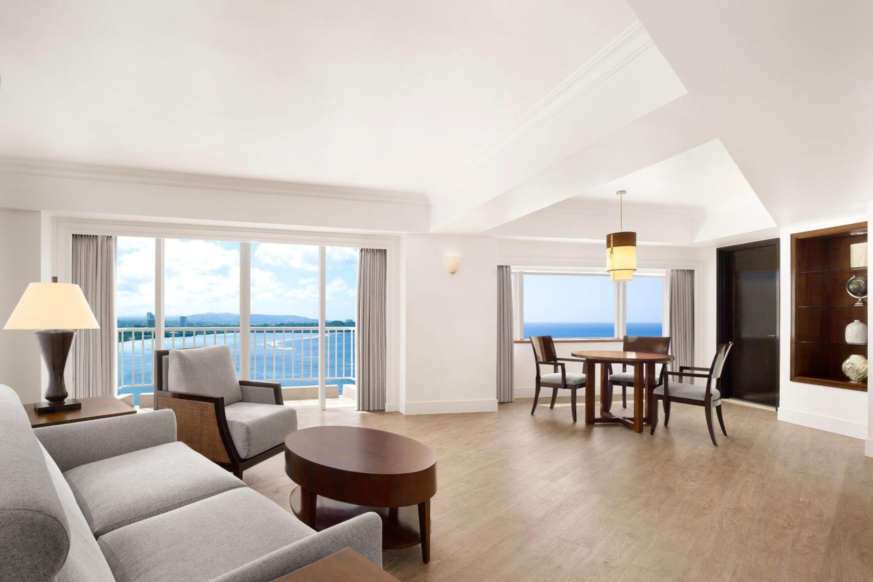 Ocean Front Suite, 1 Bedroom Suite, 2 Queen, Oceanfront