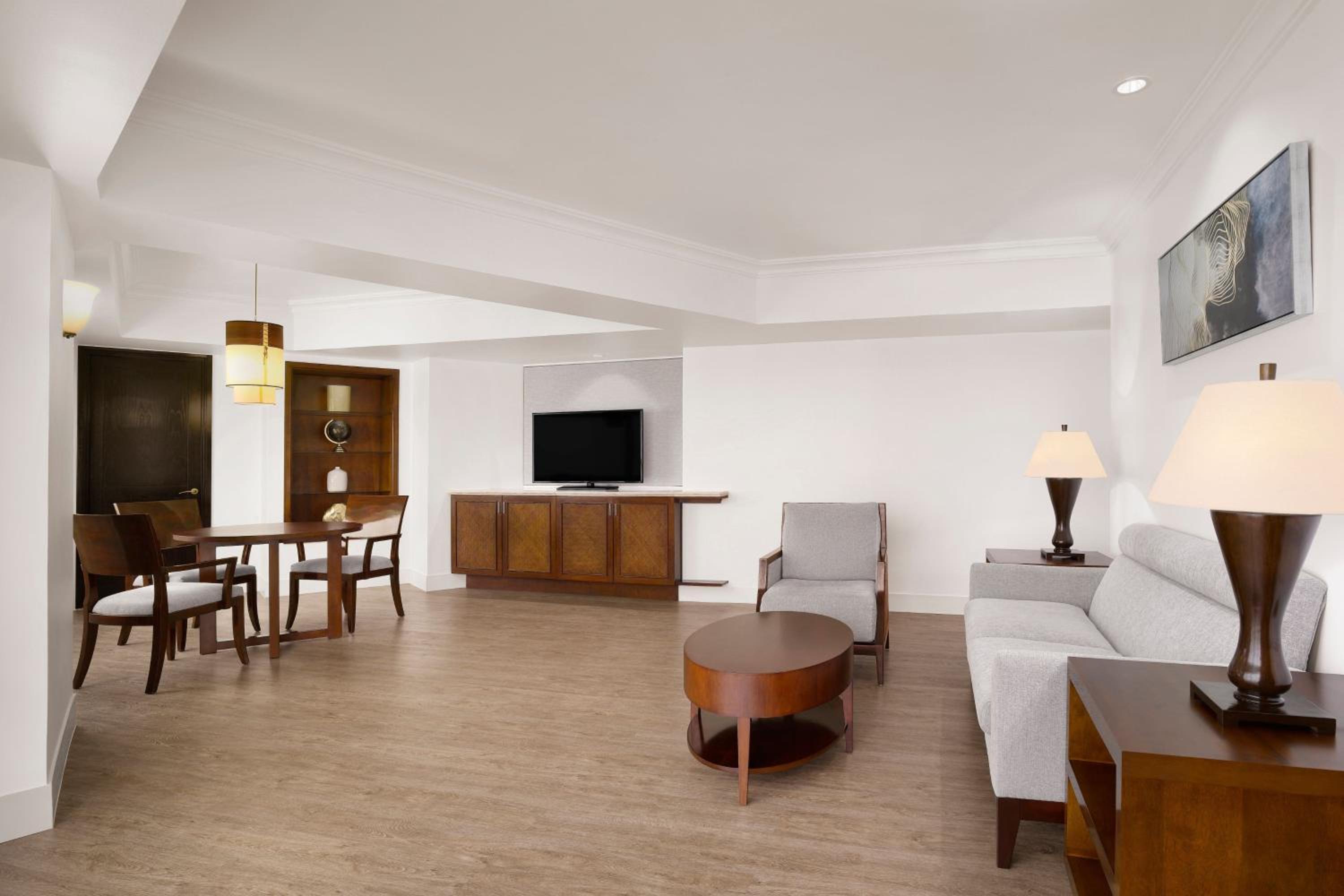 Ocean Front Suite, 1 Bedroom Suite, 2 Queen, Oceanfront photo 3