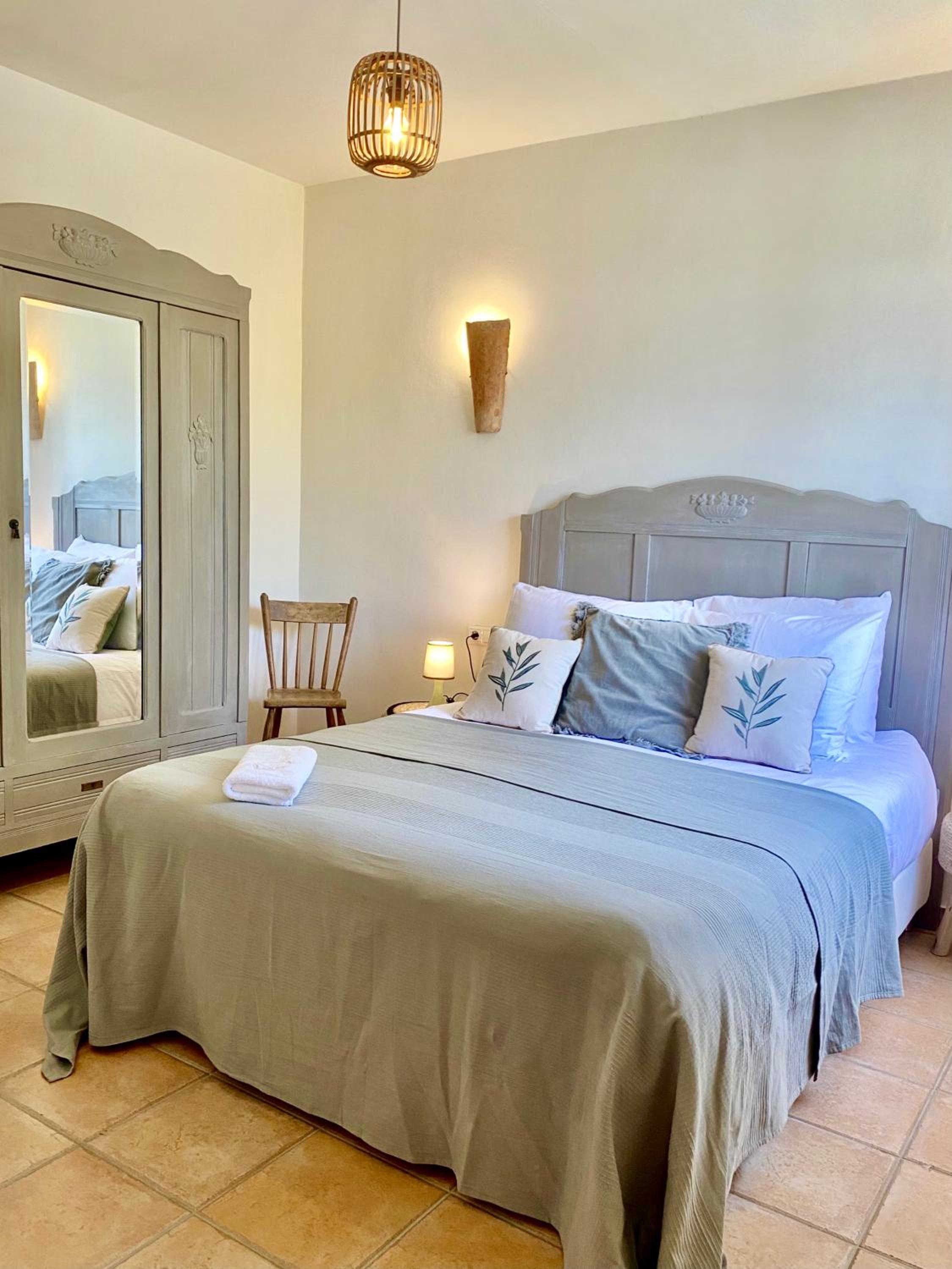 Habitación Queen con vista al jardín