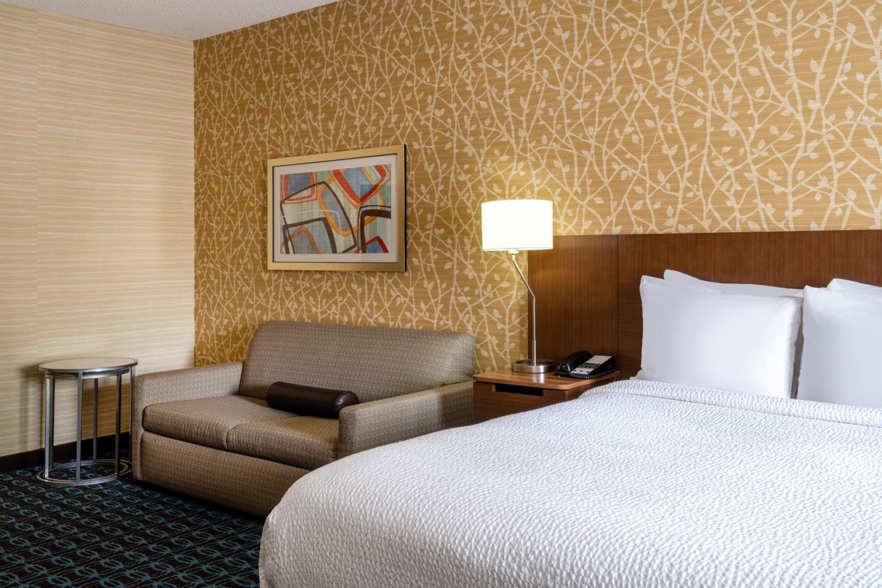 Deluxe King Room - Photo 2