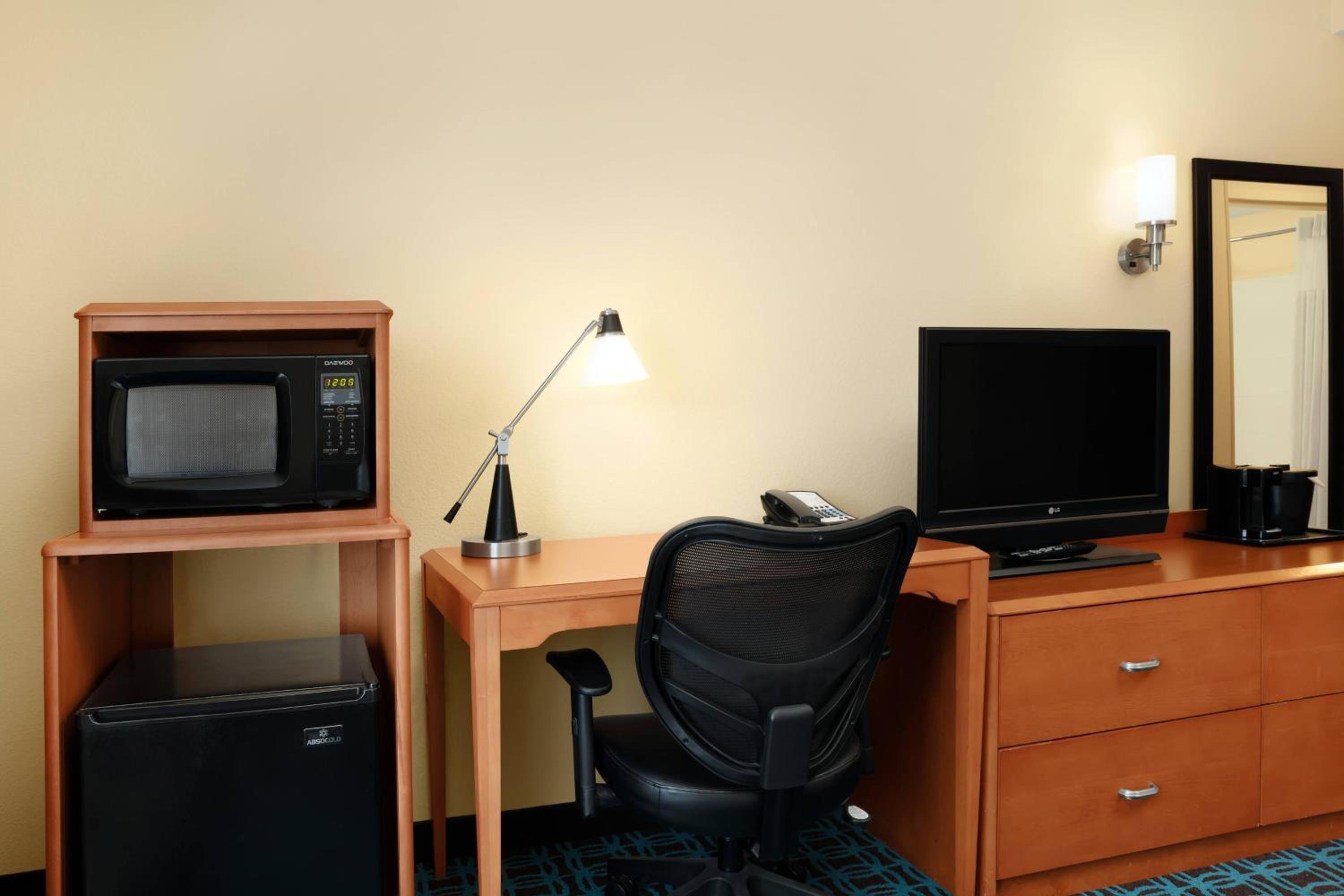 Double Room with Two Double Beds - Photo 3