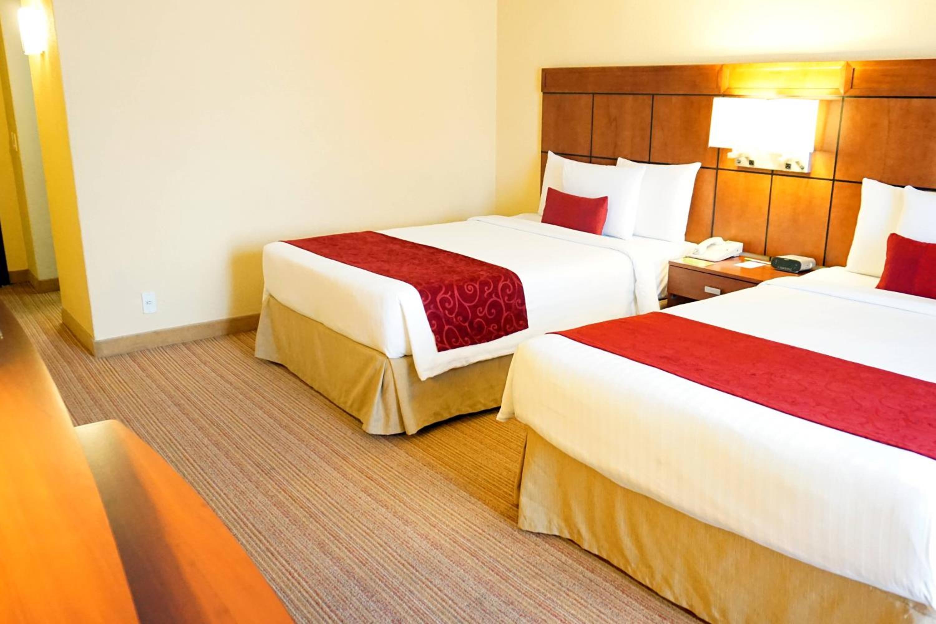 Classic Guest Room, 2 Double Beds, City View - Photo 1
