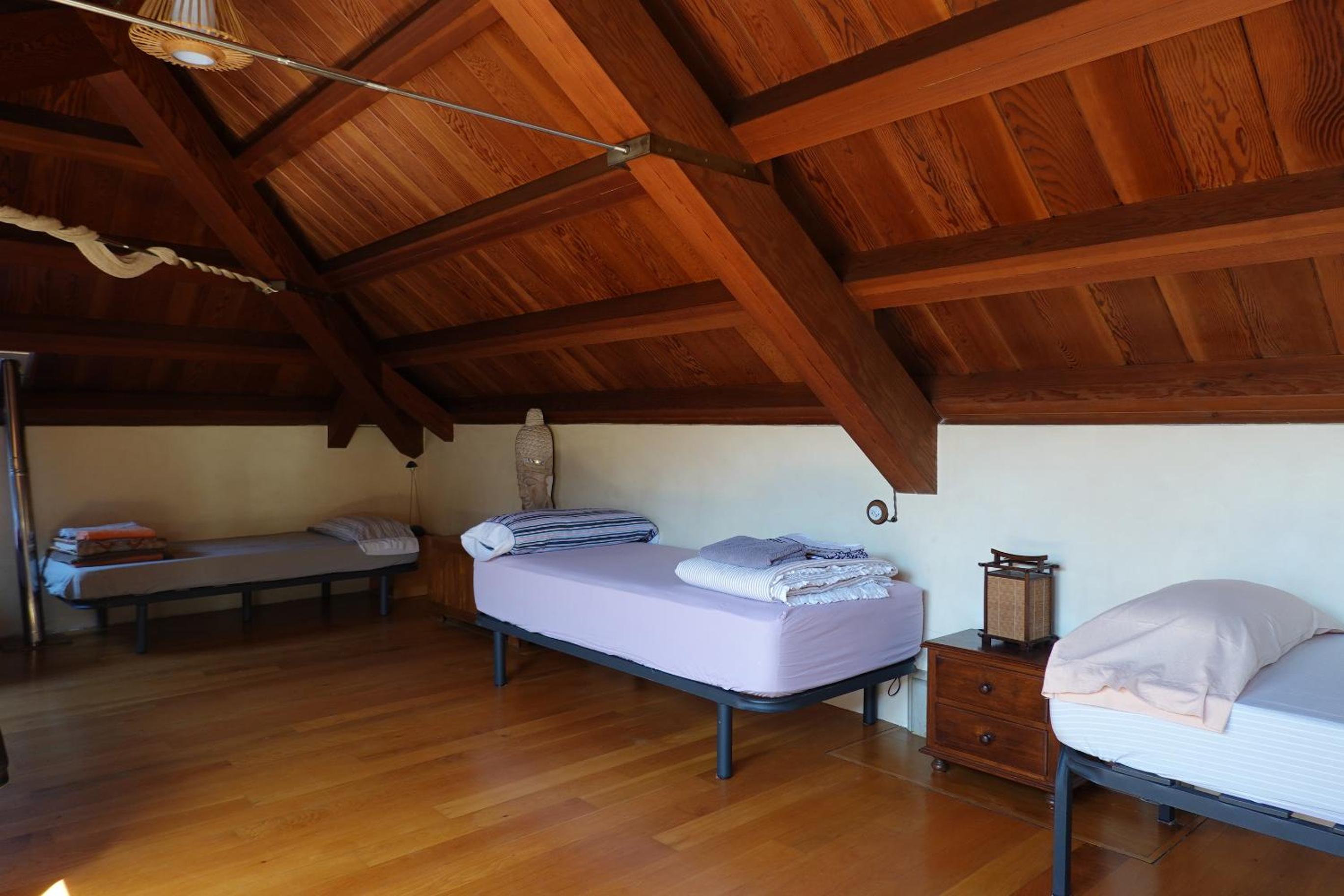 Single Bed in Mixed Dormitory Room photo 2