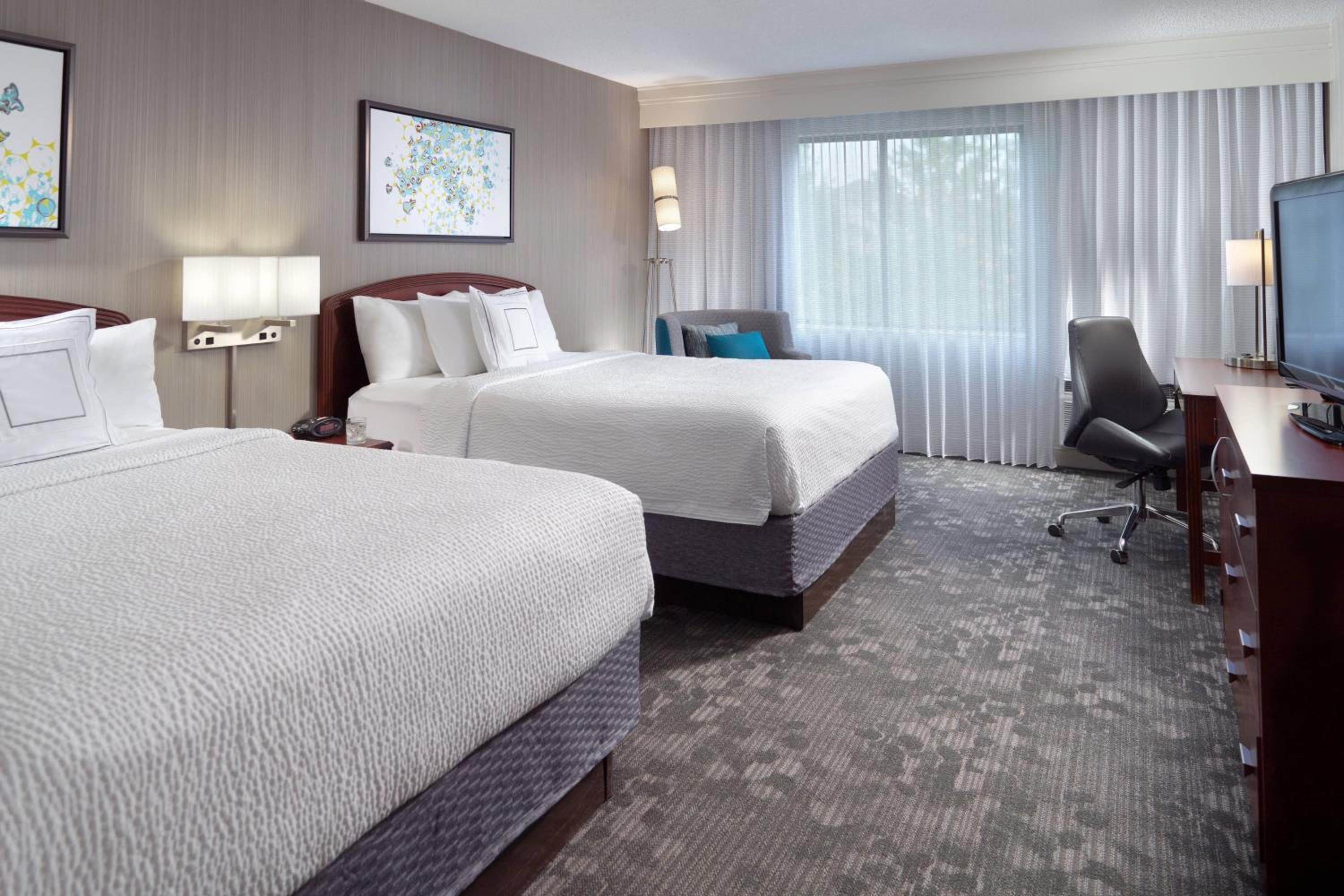 Queen Room, 2 Queen Beds - Photo 1