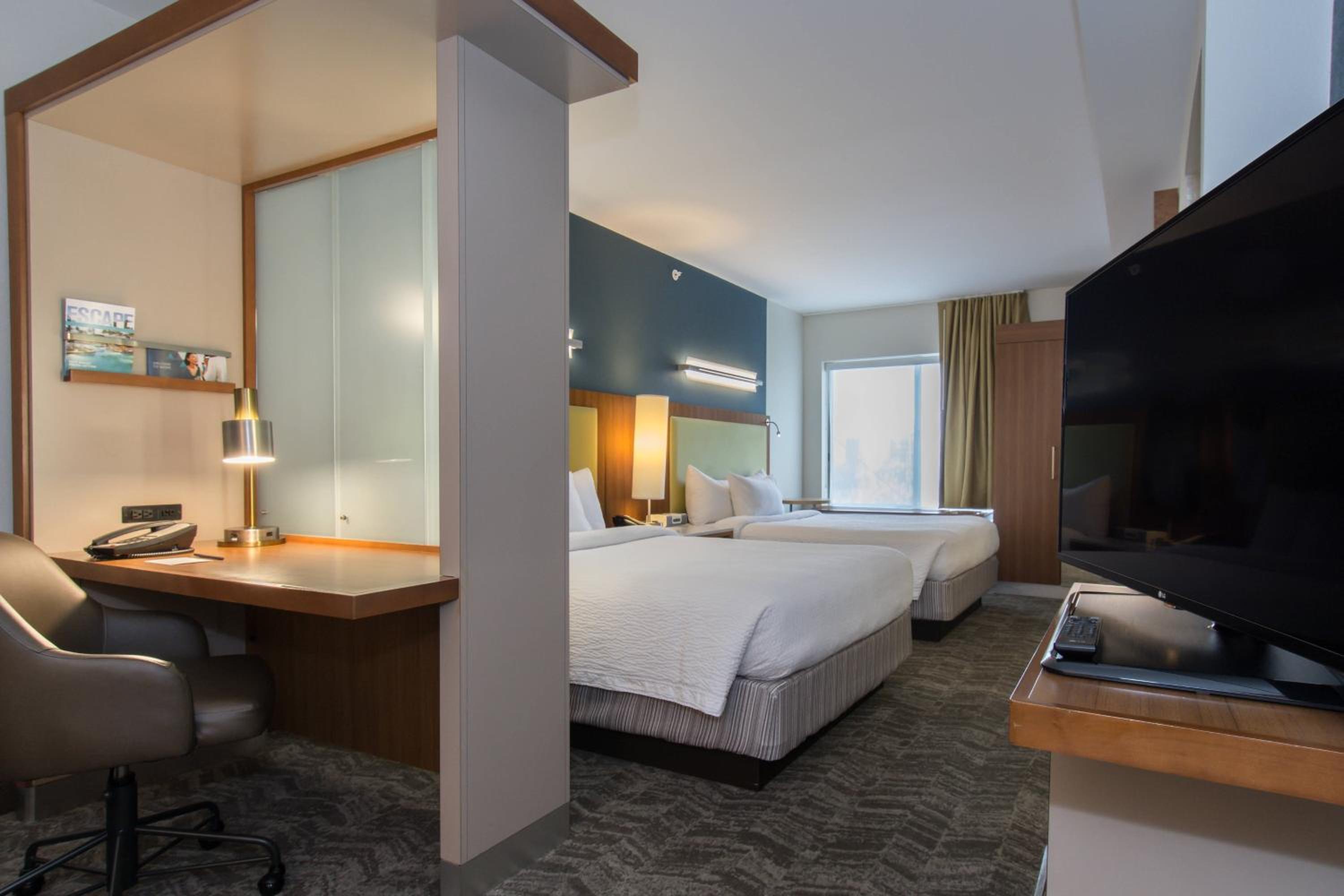 Queen Suite with Two Queen Beds and Trundle Sofa - Hearing Accessible - Photo 1