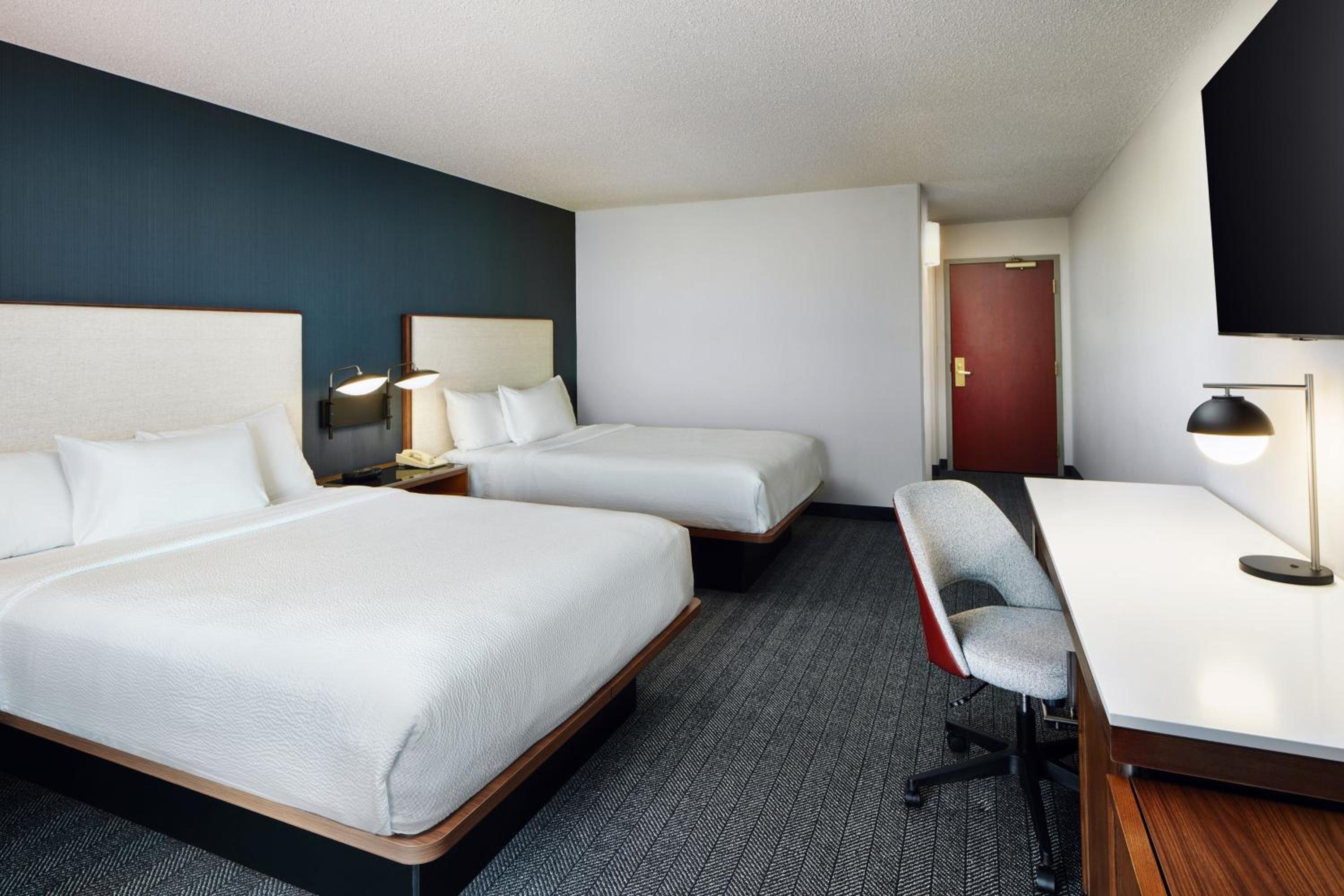 Guest room, 2 Queen Beds, Balcony
