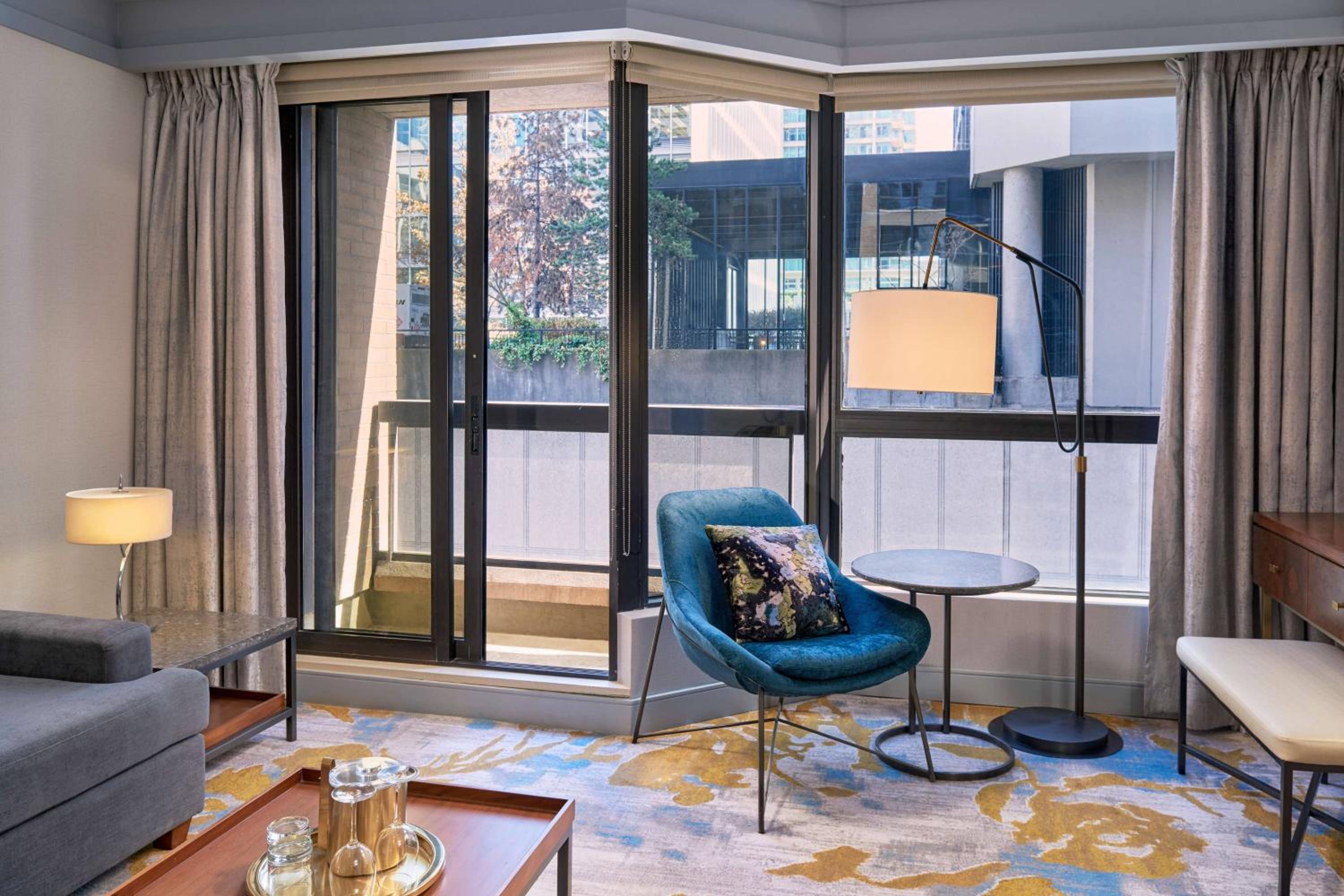 One Bedroom Suite thumbnail 5