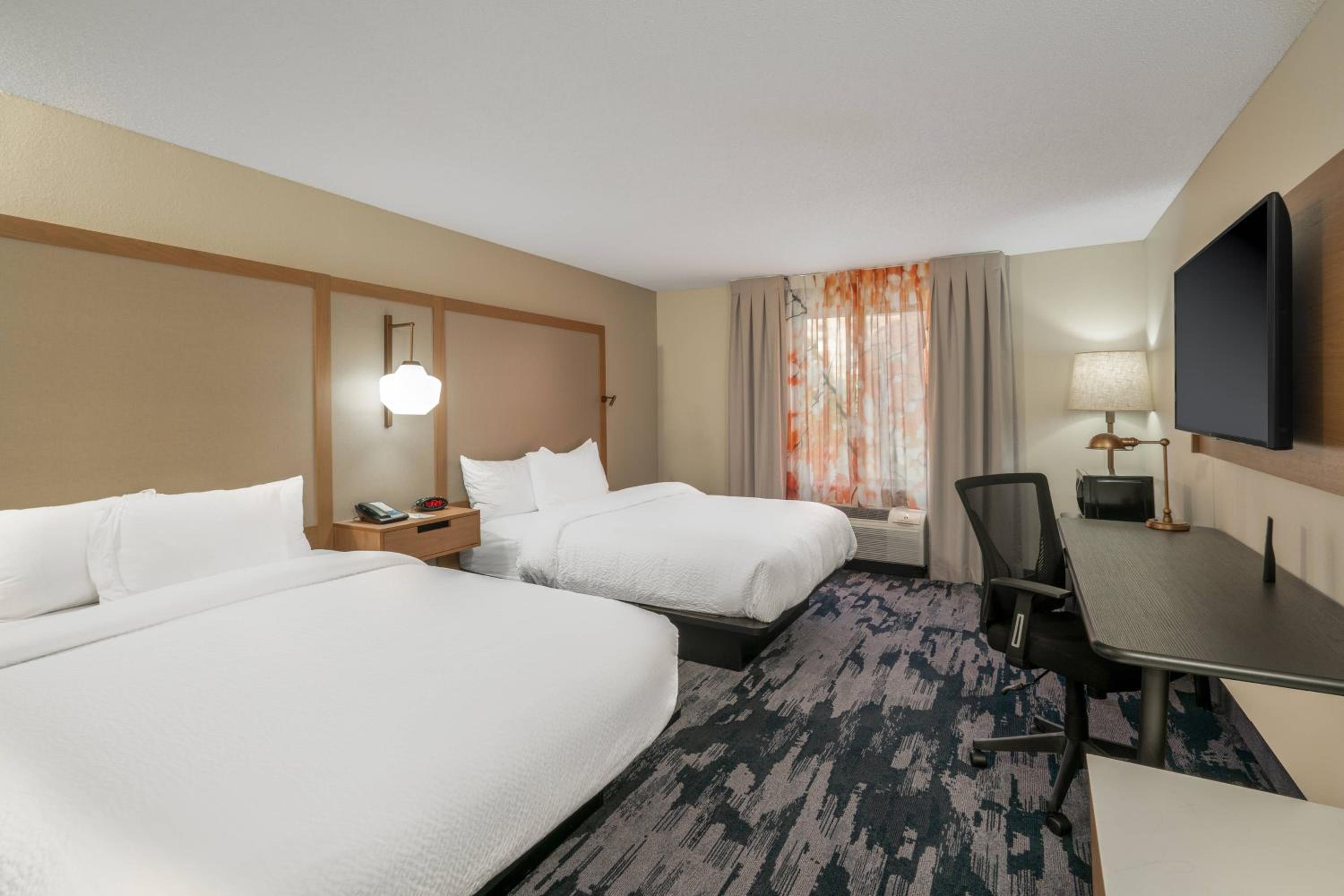 Double Room with Two Double Beds - Photo 1